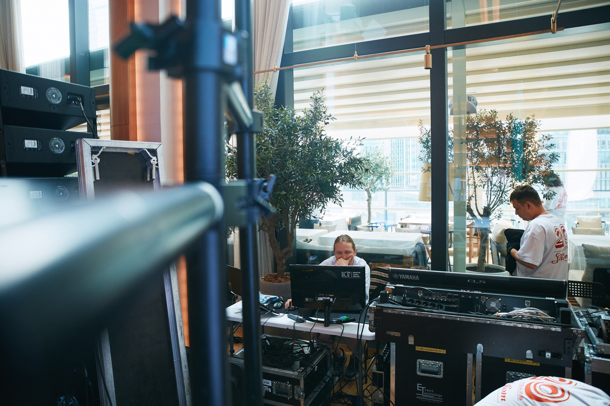 Кофе, скотч и магия. Организаторы — не профессия. Это диагноз. Татьяна Фомичева. Репортажный и светский фотограф в Москве