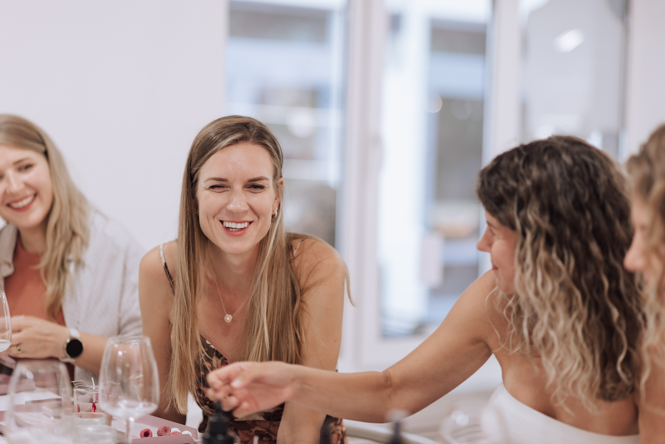 Rewax 18.07.24. Репортажный и портретный фотограф в Санктпетербурге. Видиосъемка мероприятий в Санкт-Петербурге