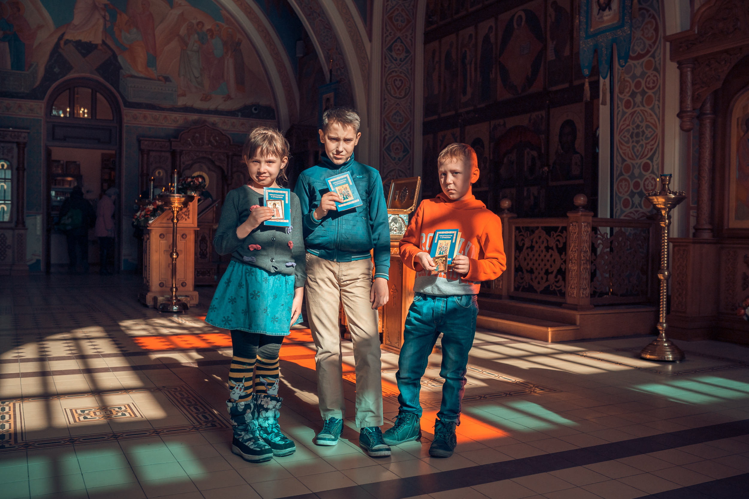 Крещение деток из Емельяновского детского дома. Фотограф на Крещение и Венчание в Красноярске Рамазанова Юлия