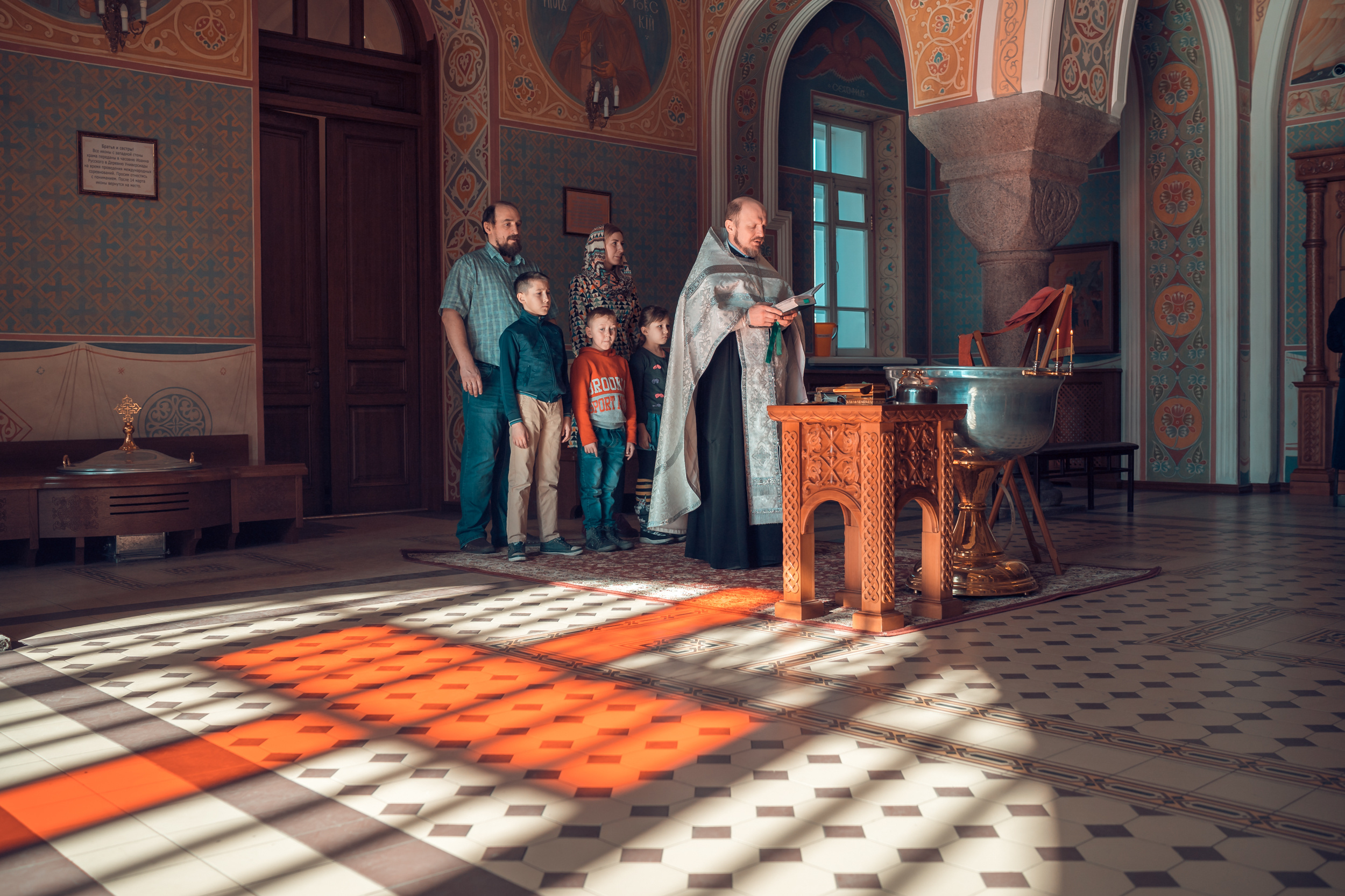 Крещение деток из Емельяновского детского дома. Фотограф на Крещение и Венчание в Красноярске Рамазанова Юлия