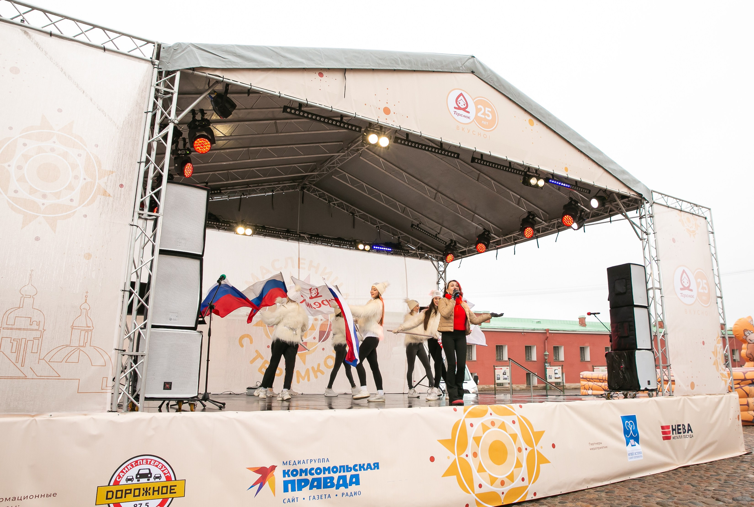 Масленица 2024 Петропавловская крепость. Семейный и портретный фотограф в Санкт-Петербурге Ольга Станкова