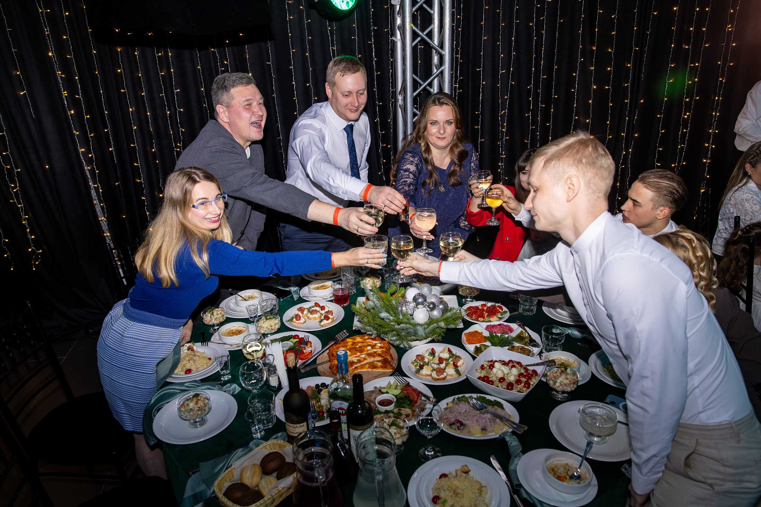 Фото и видео корпоративов. Свадебный, семейный видеограф и фотограф в Екатеринбурге Николай Рыков