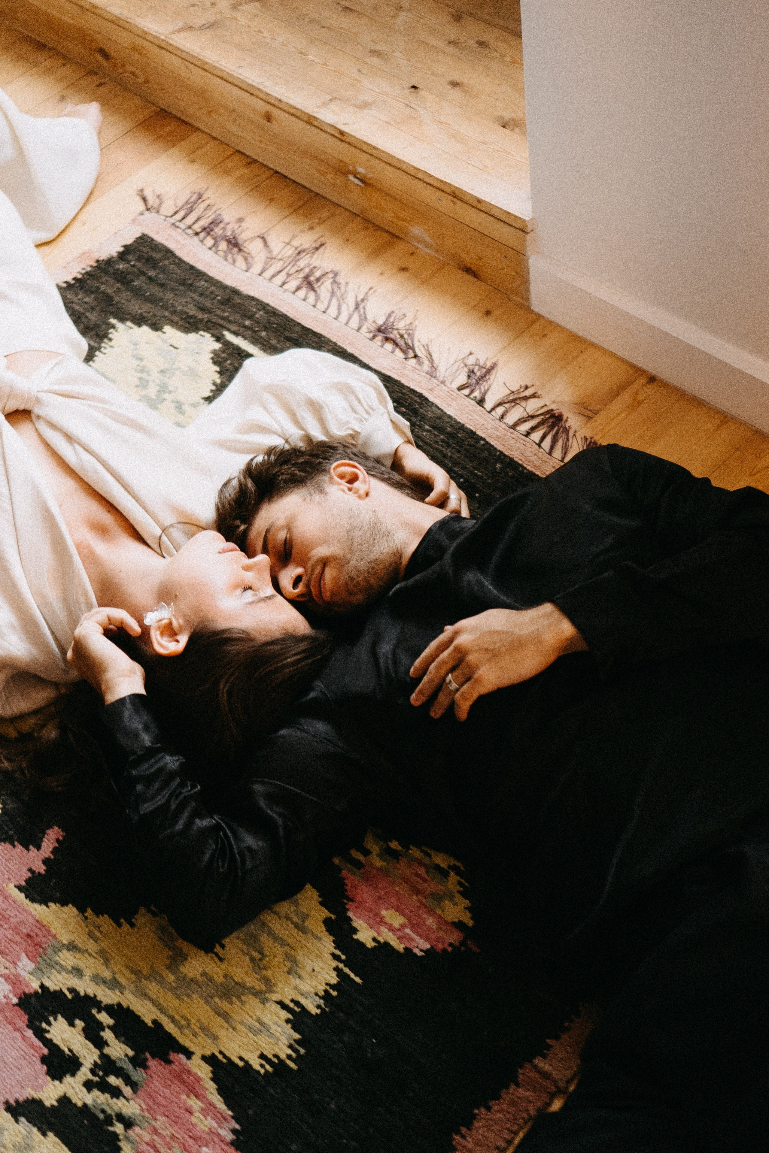 СБОРЫ ЖЕНИХА И НЕВЕСТЫ В УЮТНОЙ КВАРТИРЕ В ЦЕНТРЕ САНТК-ПЕТЕРБУРГА. Профессиональный фотограф, Санкт-Петербург — Виктория Богомолова