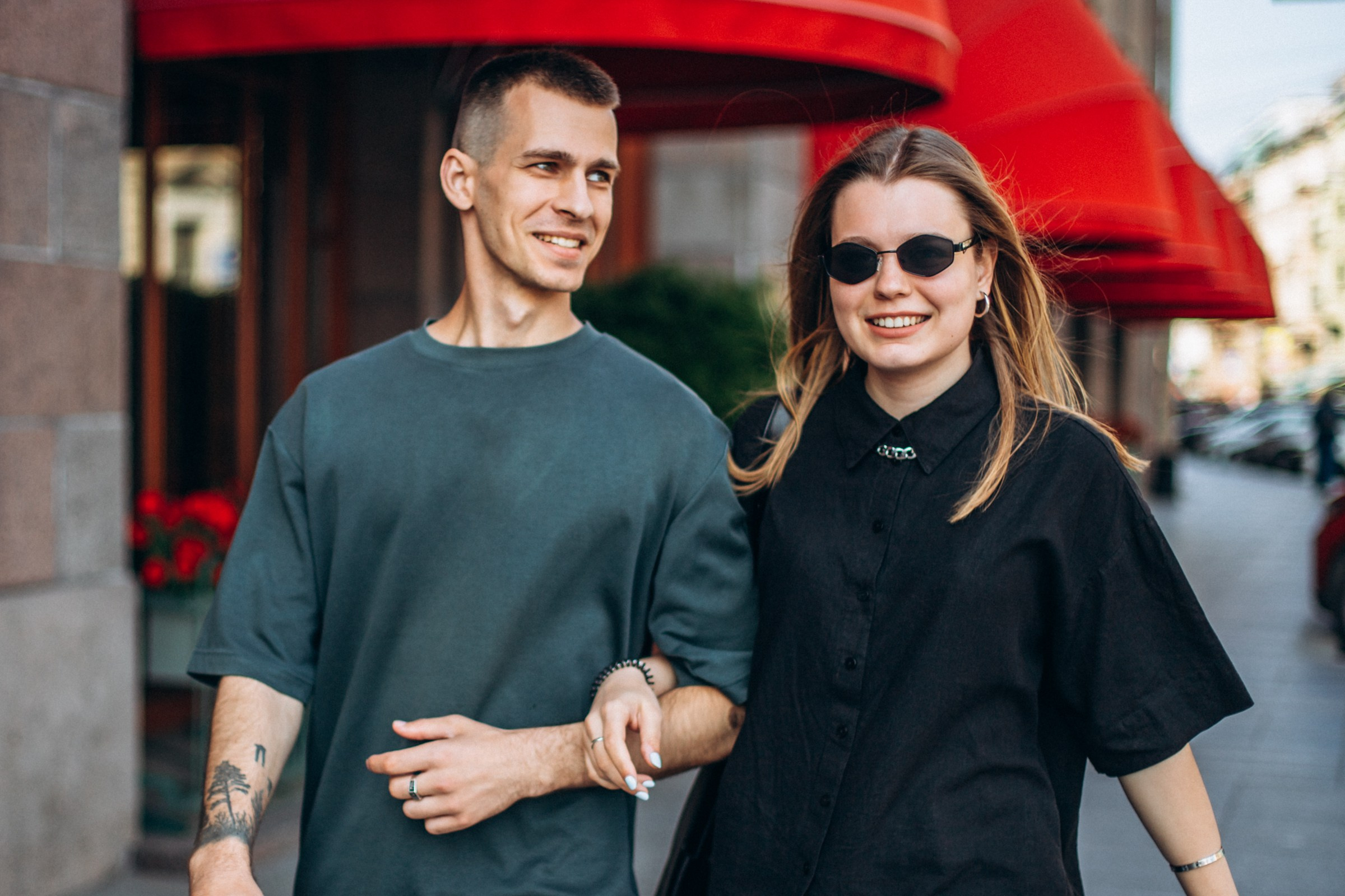 Максим и Злата в июне. Фотопрогулка в Петербурге. Индивидуальный и семейный фотограф в Санкт-Петербурге