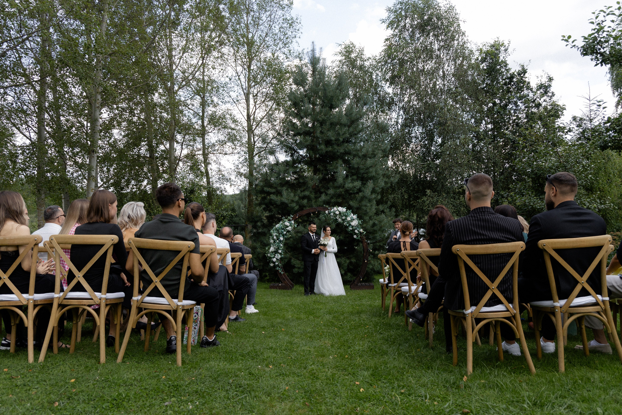 Свадебная фотосессия в агроусадьбе Лабодянка в Минске. Свадебный фотограф в Минске/Беларуси Сергей Спиридонов