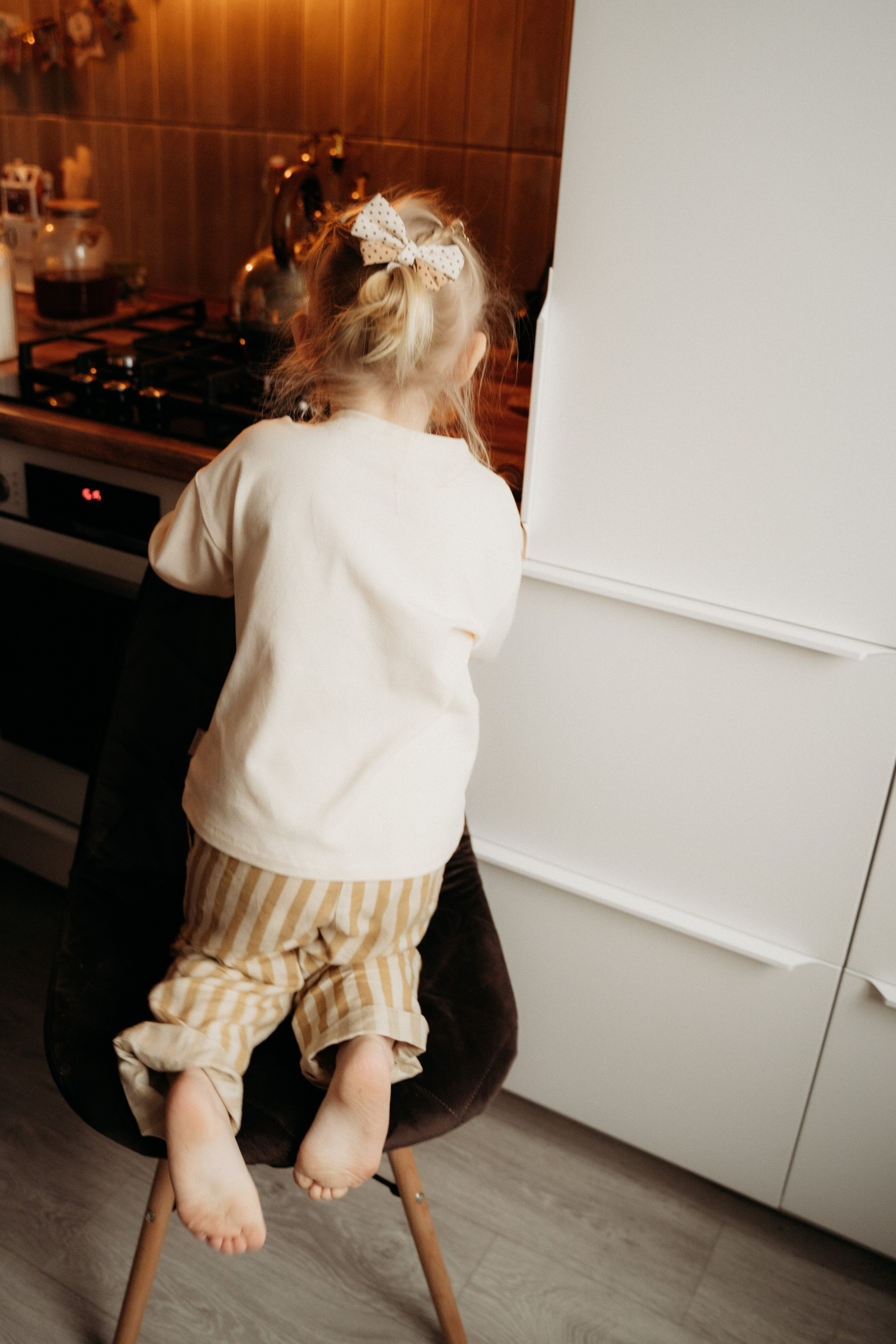 Семья на кухне