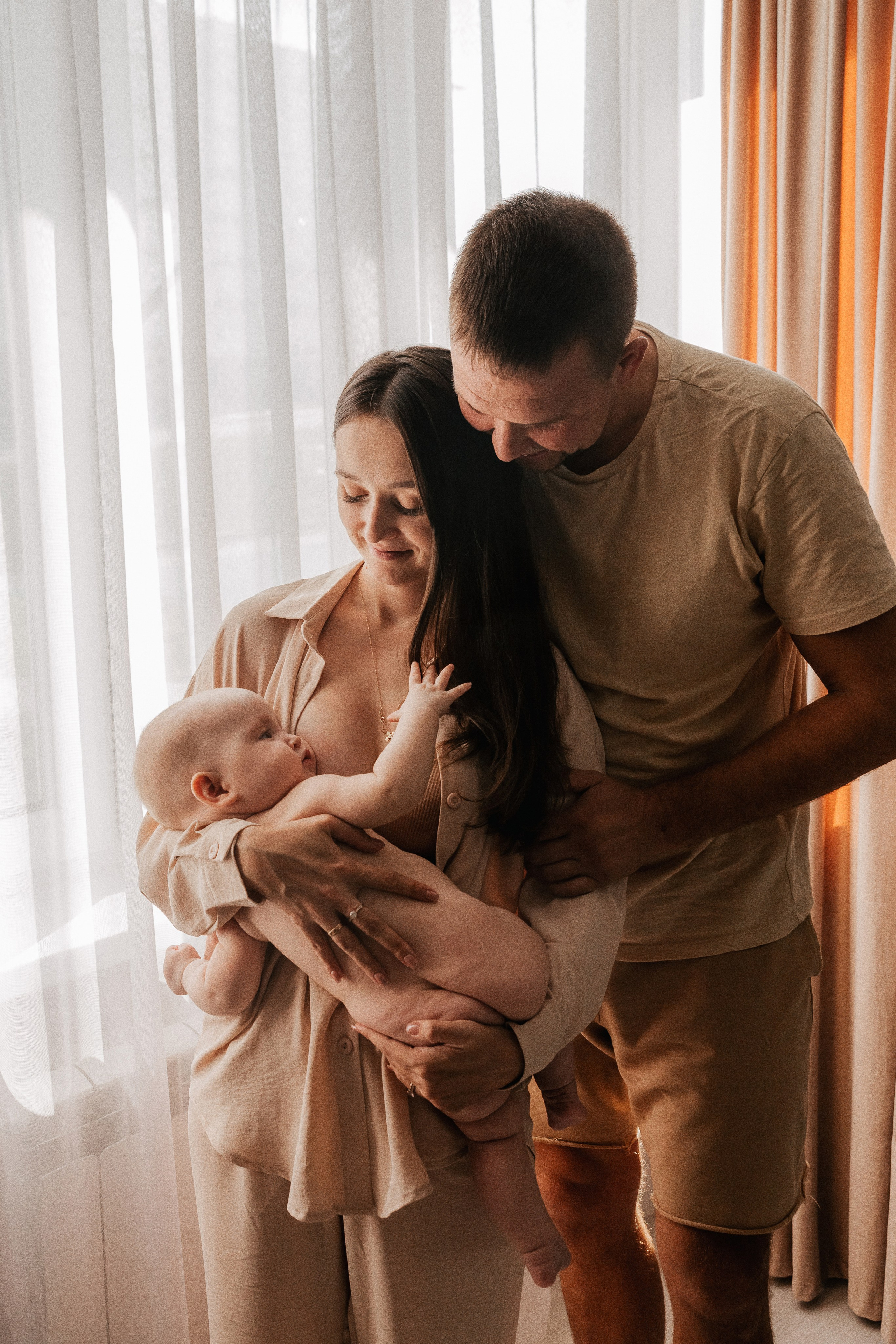 Стас, Юля, Артем и Алина. Семейный фотограф • Домашние съемки в Нижнем Новгороде