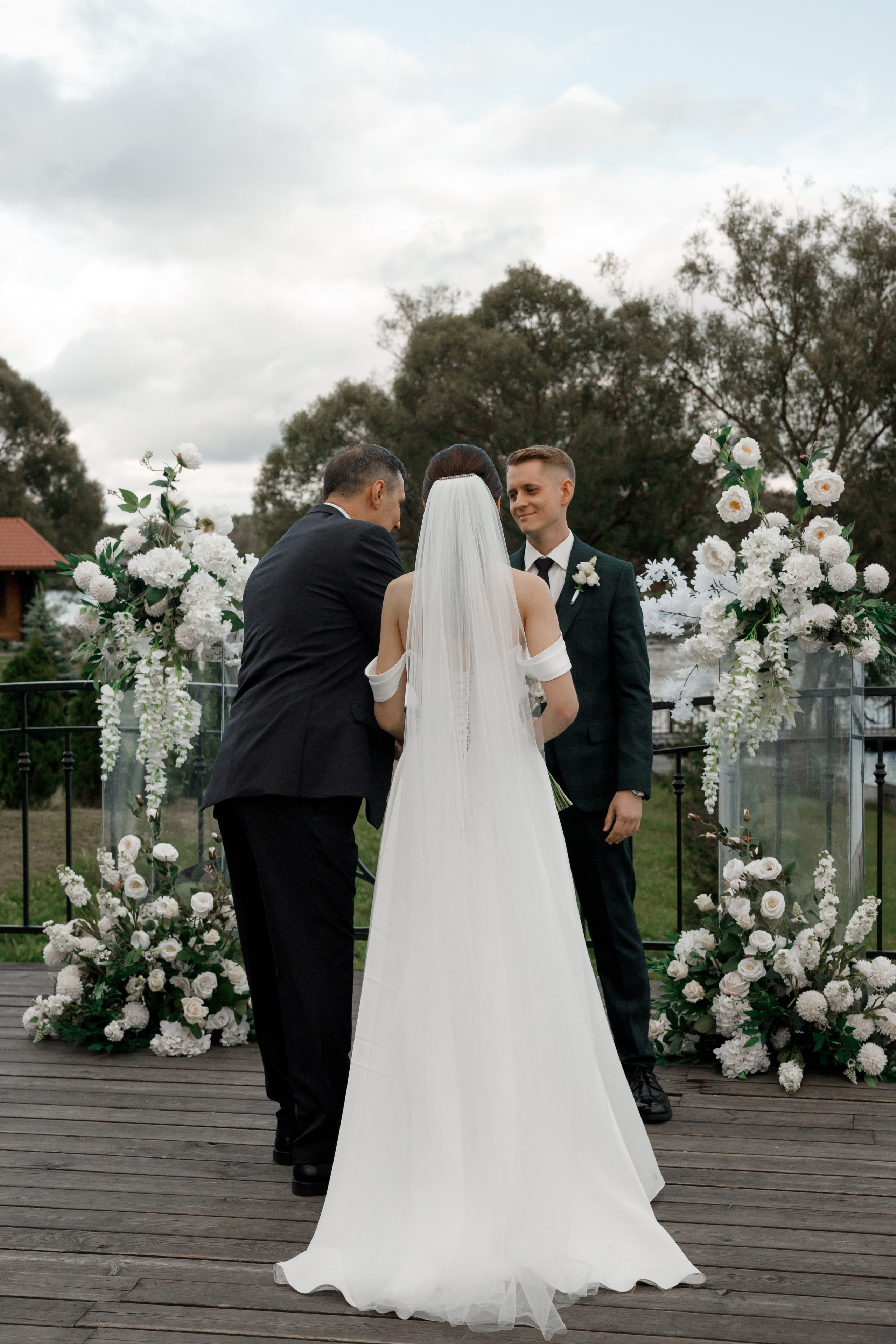 Регистрация в отеле Fish Point, ЗАГС Бутово, прогулка в Остафьево. Свадебный и репортажный фотограф (Москва, Королев и другие)