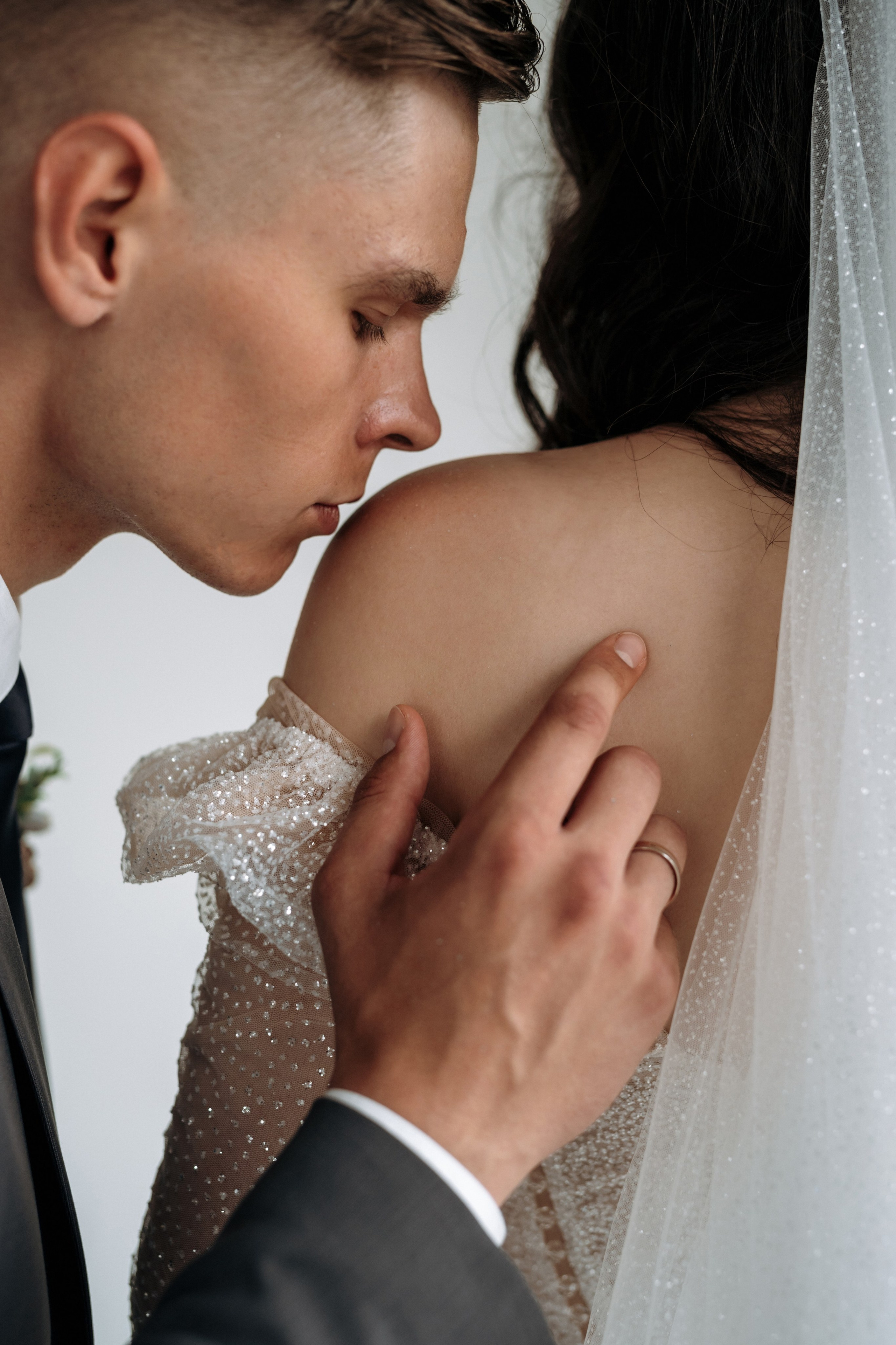 Элегантные свадебные кадры в фотостудии, Тамбов, Павел Четвертков.