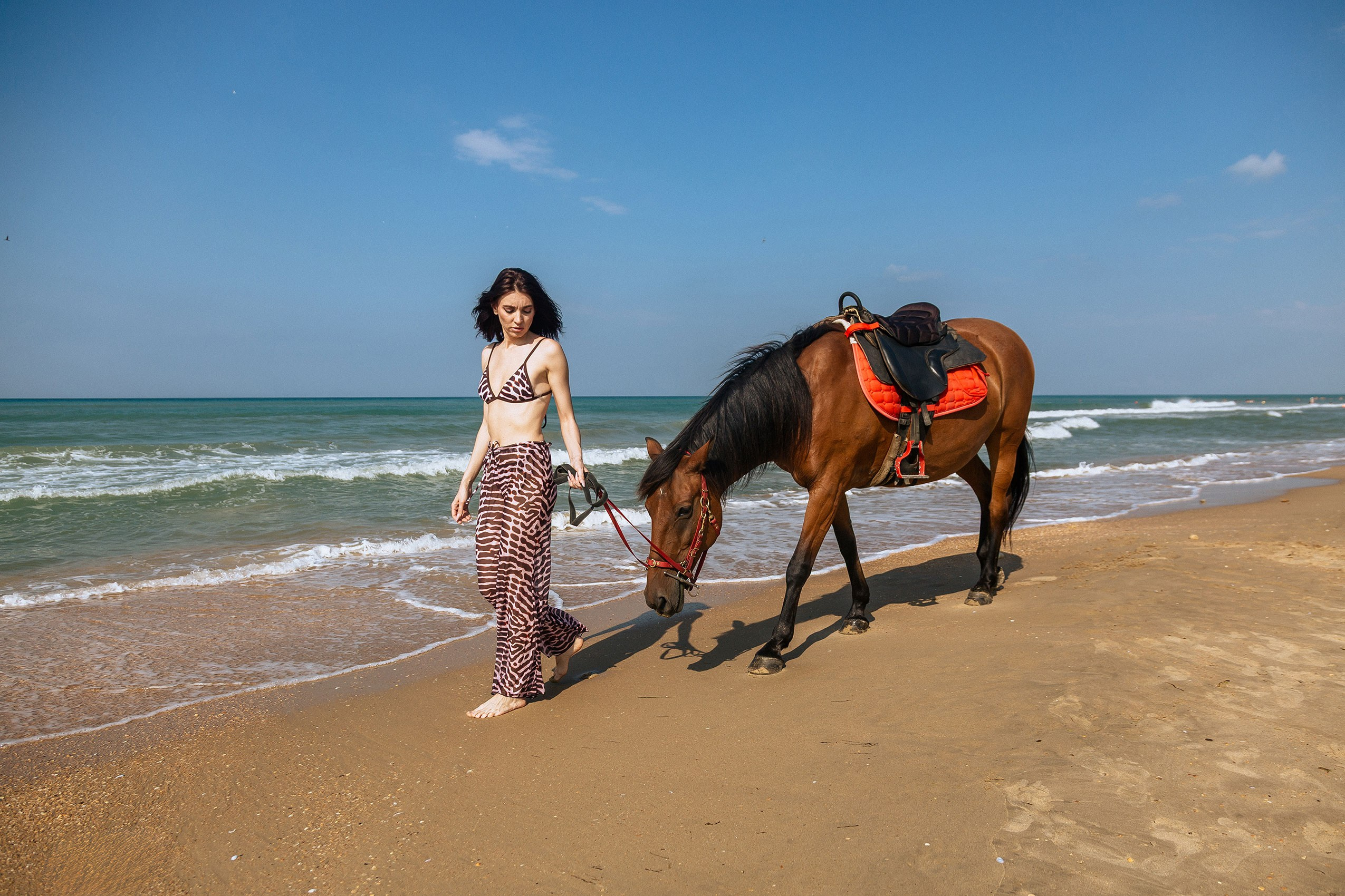 Фотосессия с лошадьми на пляже в Джемете. Профессиональный фотограф в Анапе — Аркадий Славский