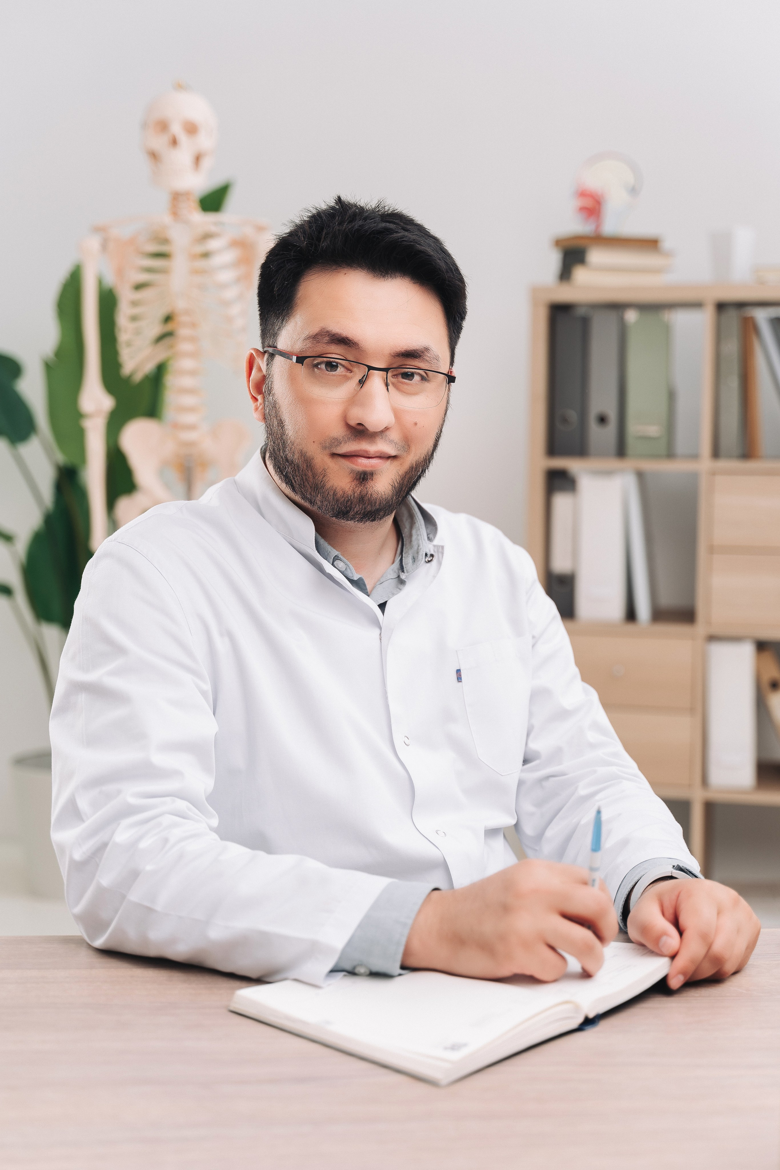 Business Portraits. Professional Wedding Photography, Portraits, and Studio Photoshoots in Phuket