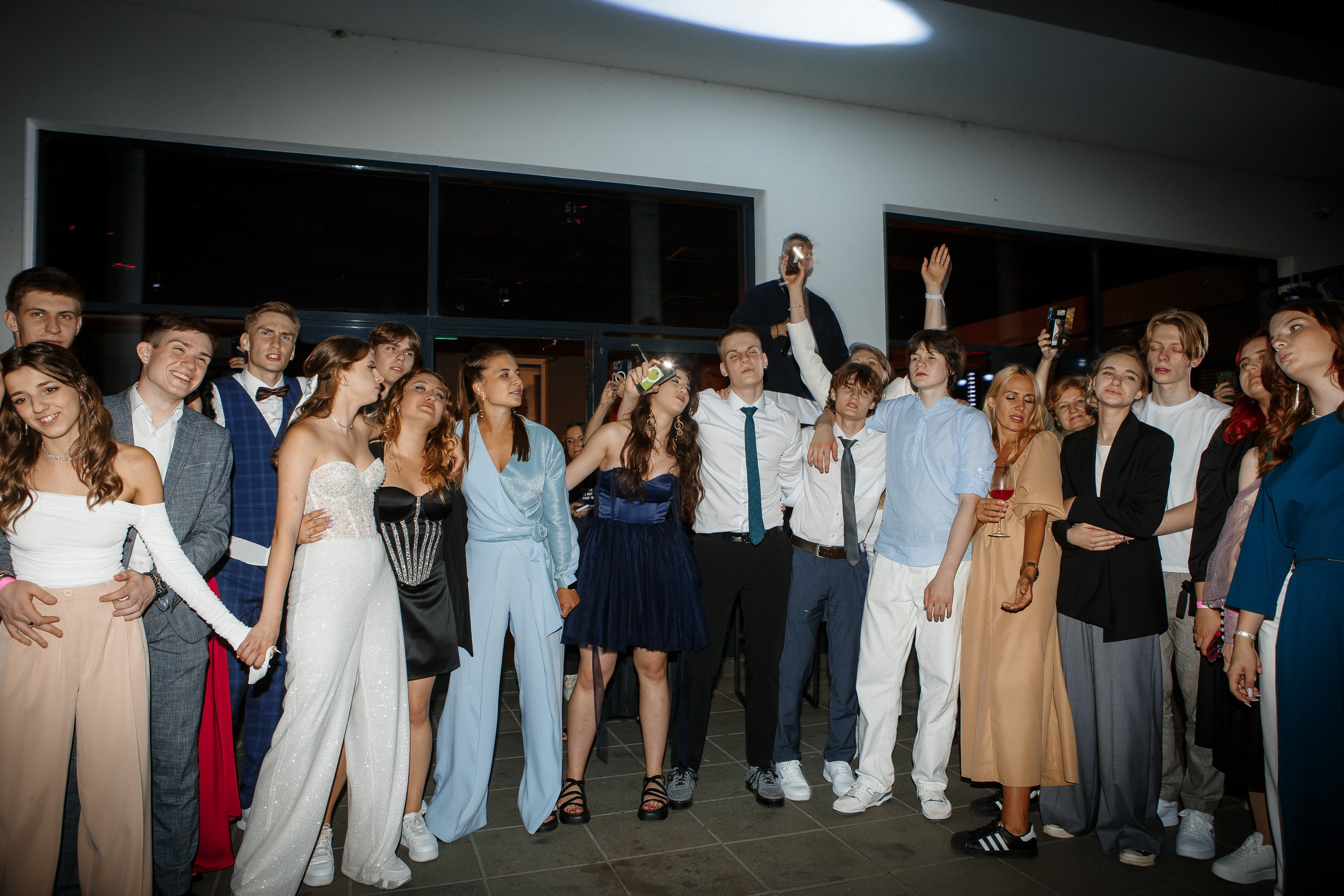 Выпускной Гимназия 12 2024 OpenHouse. Свадебный и портретный Фотограф в Липецке Дмитрий Котюков