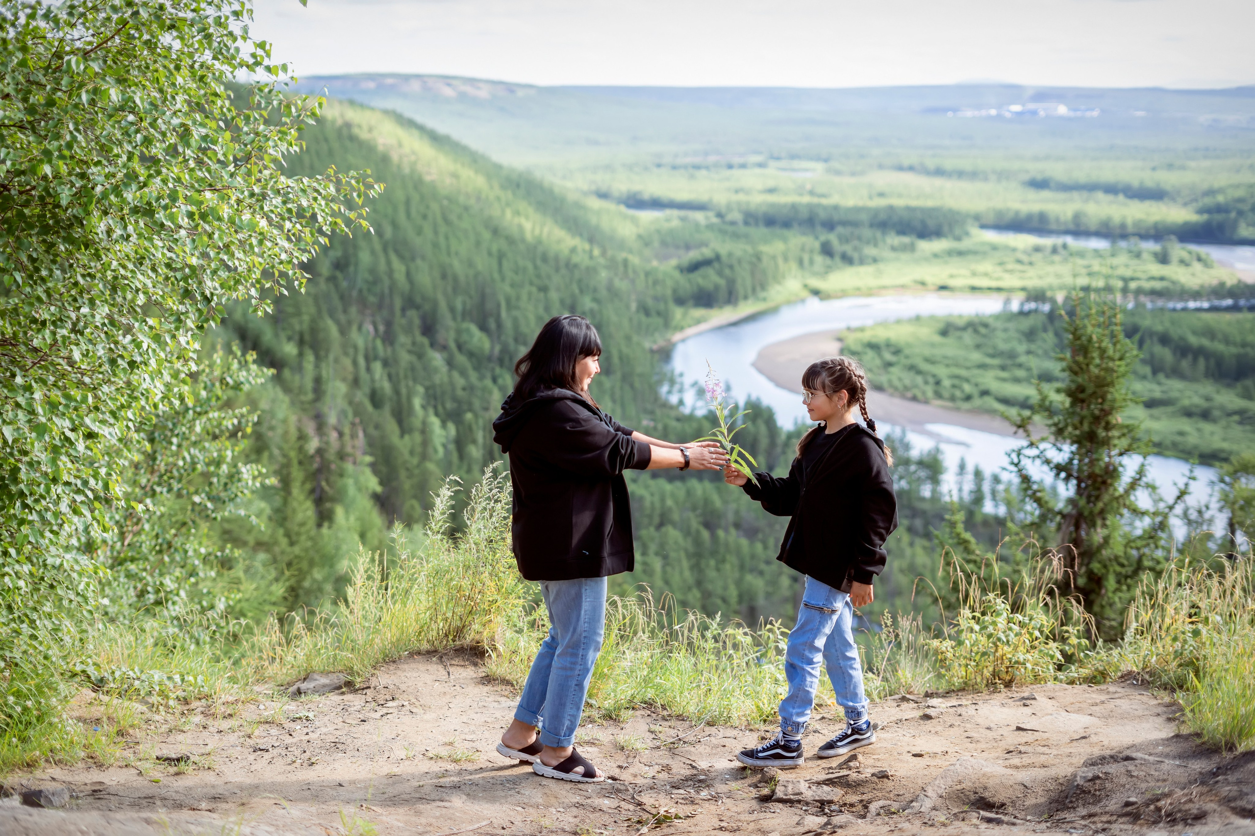 Летняя прогулка на АЯМовской скале. Семейный и детский фотограф в Хабаровске Анна Гриневич