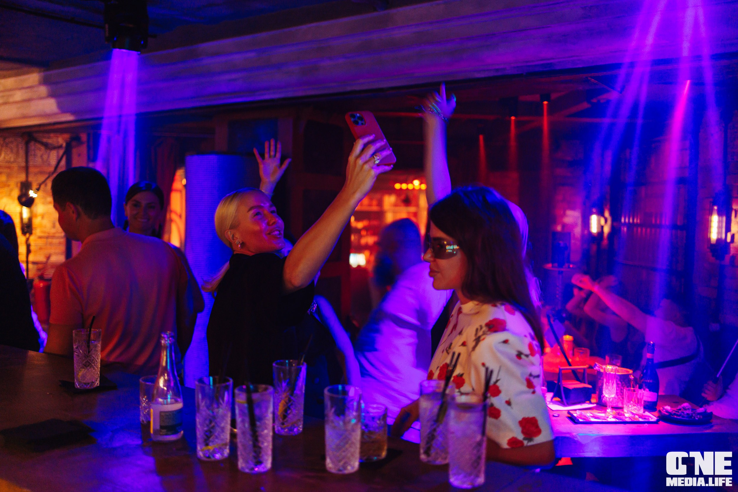 Фоторепортаж из Piano Bar. One Media Life: фоторепортажи, фотоотчеты с мероприятий и заведений