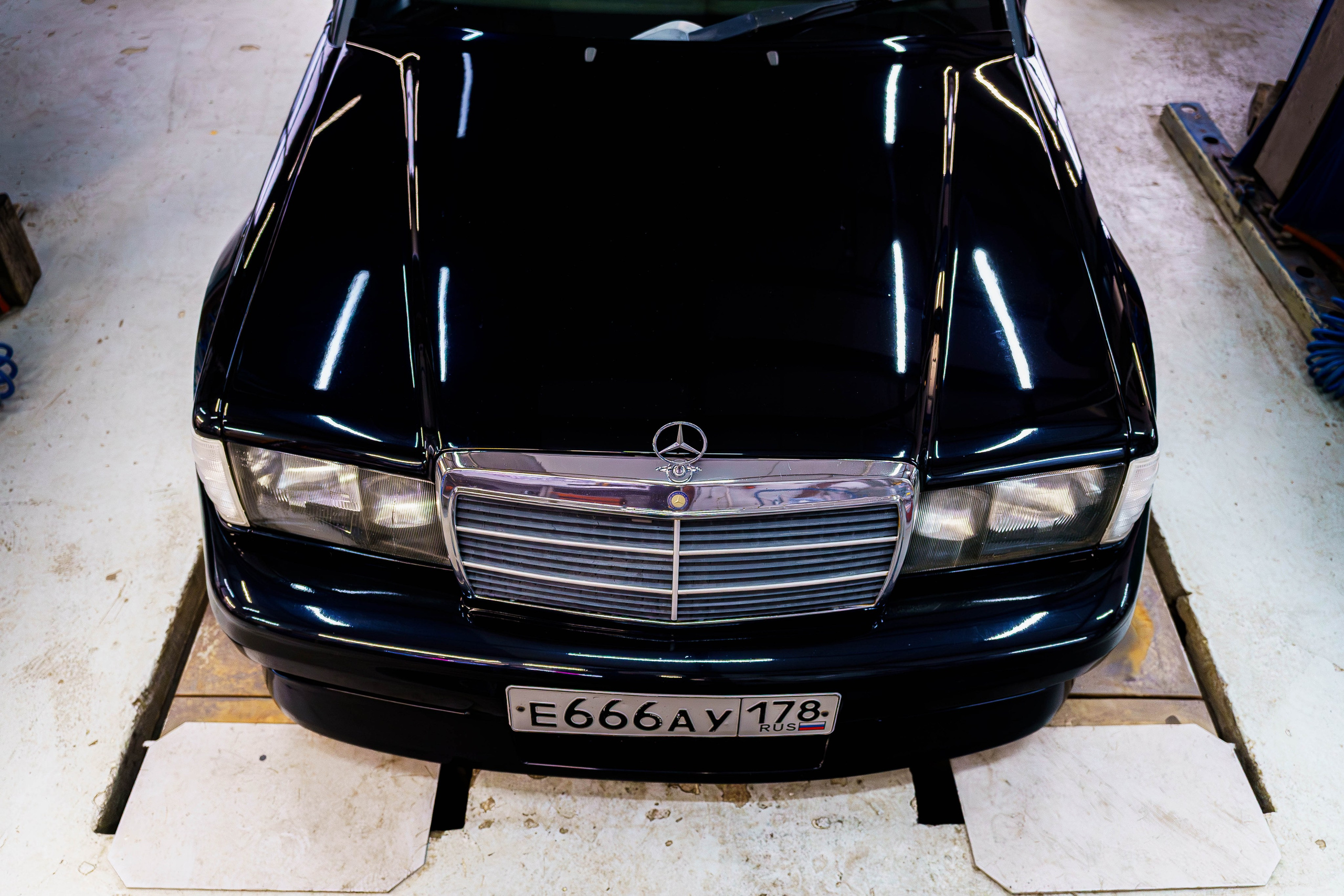 Mercedes 190e. Александр СМИ