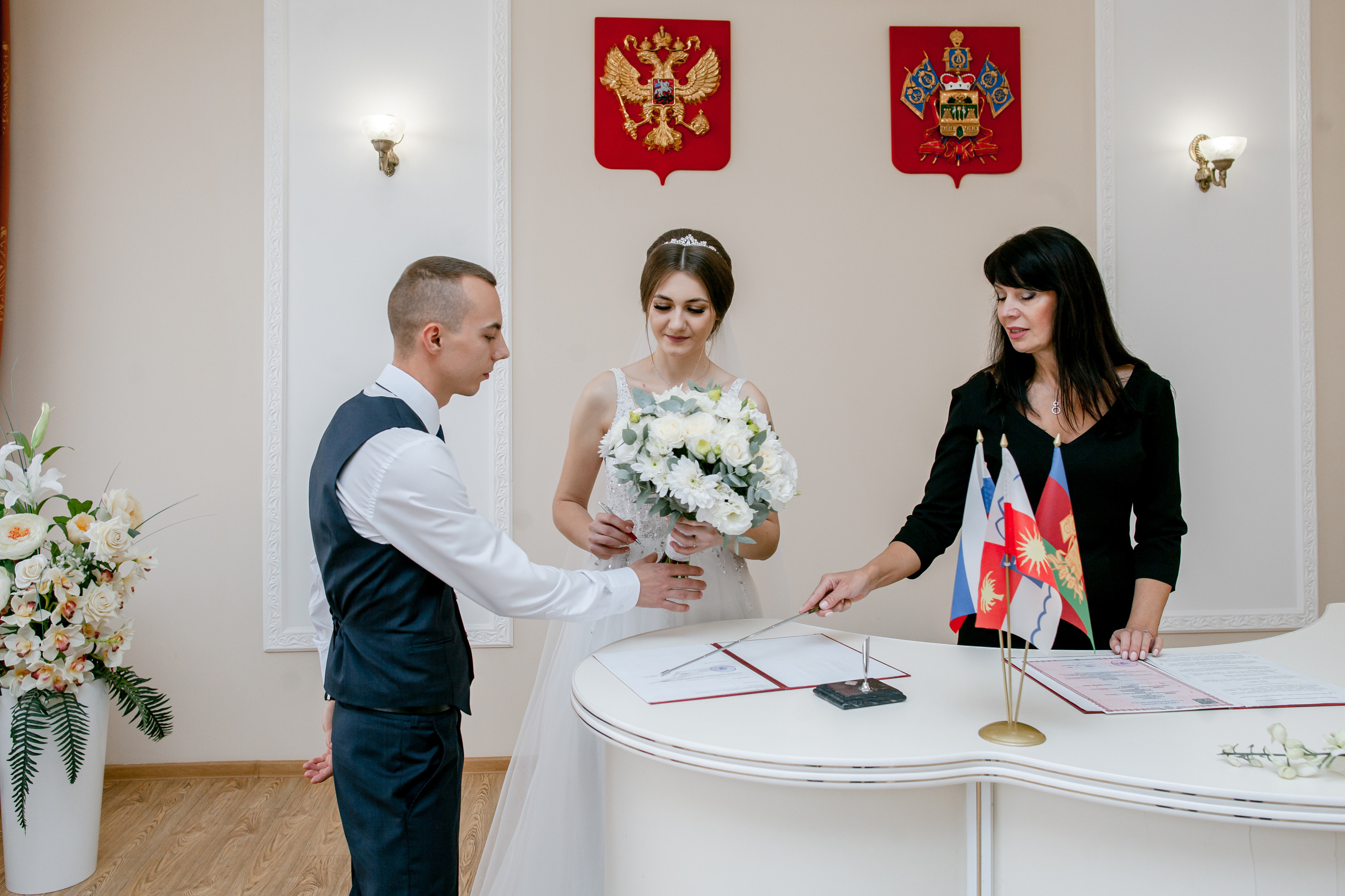 Свадебный фотограф в Адлере. Свадебный и семейный фотограф в Самаре и Сочи