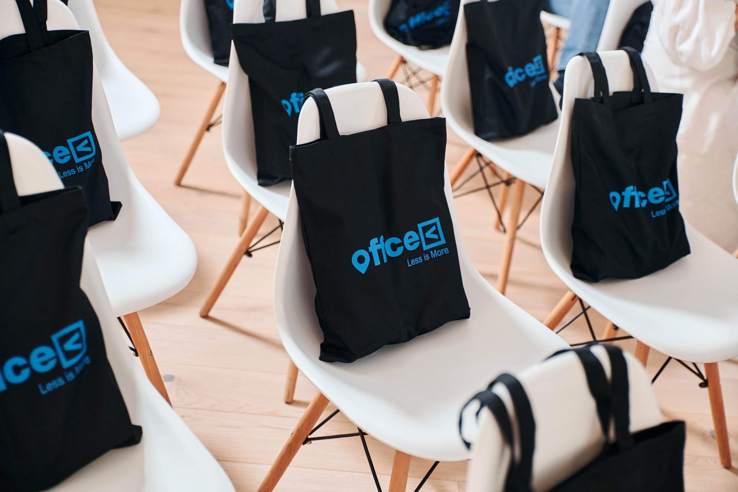 OFFICELESS. ФОТОГРАФ Кристина Павлова | МОСКВА