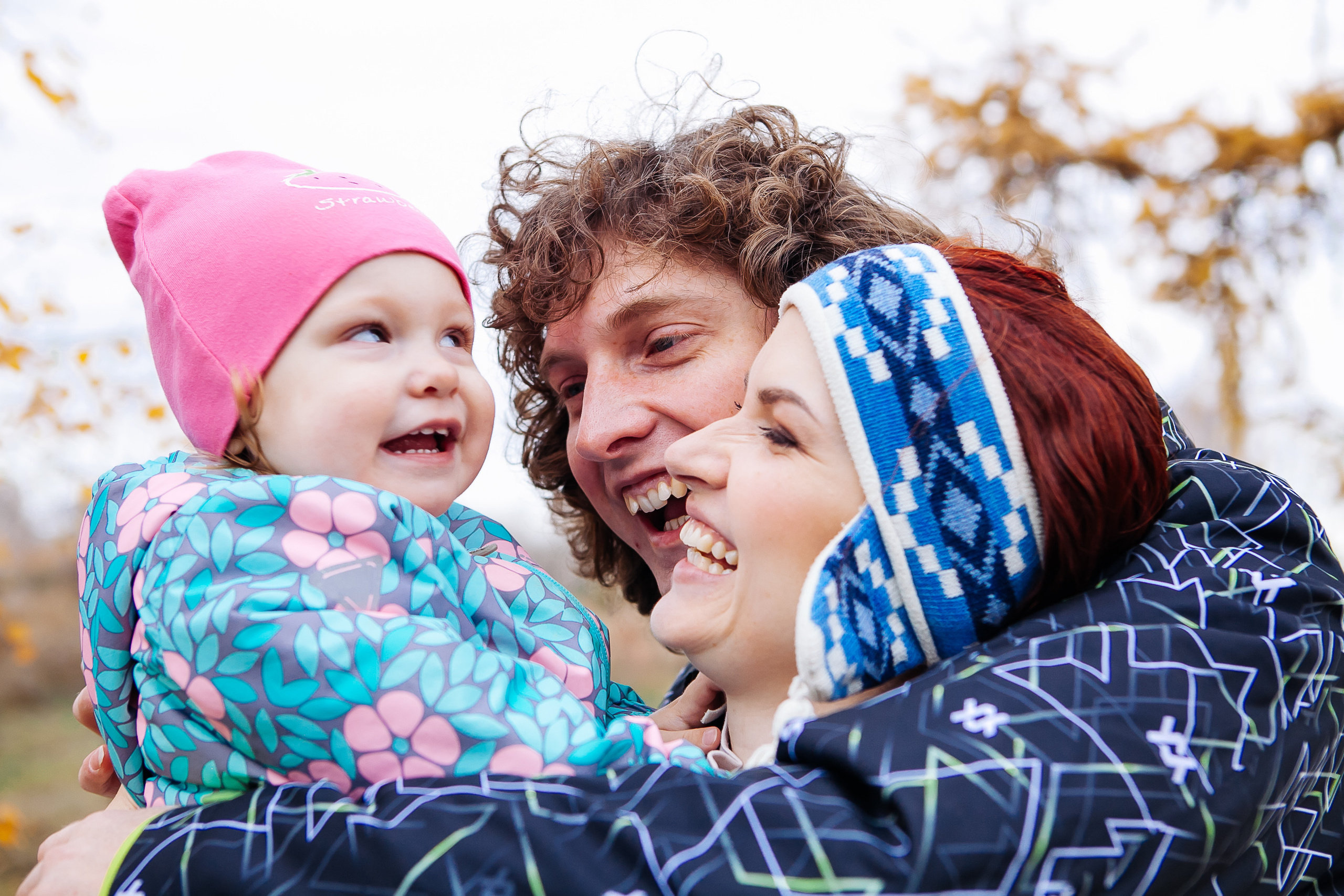 семья папа мама дочка остров природа