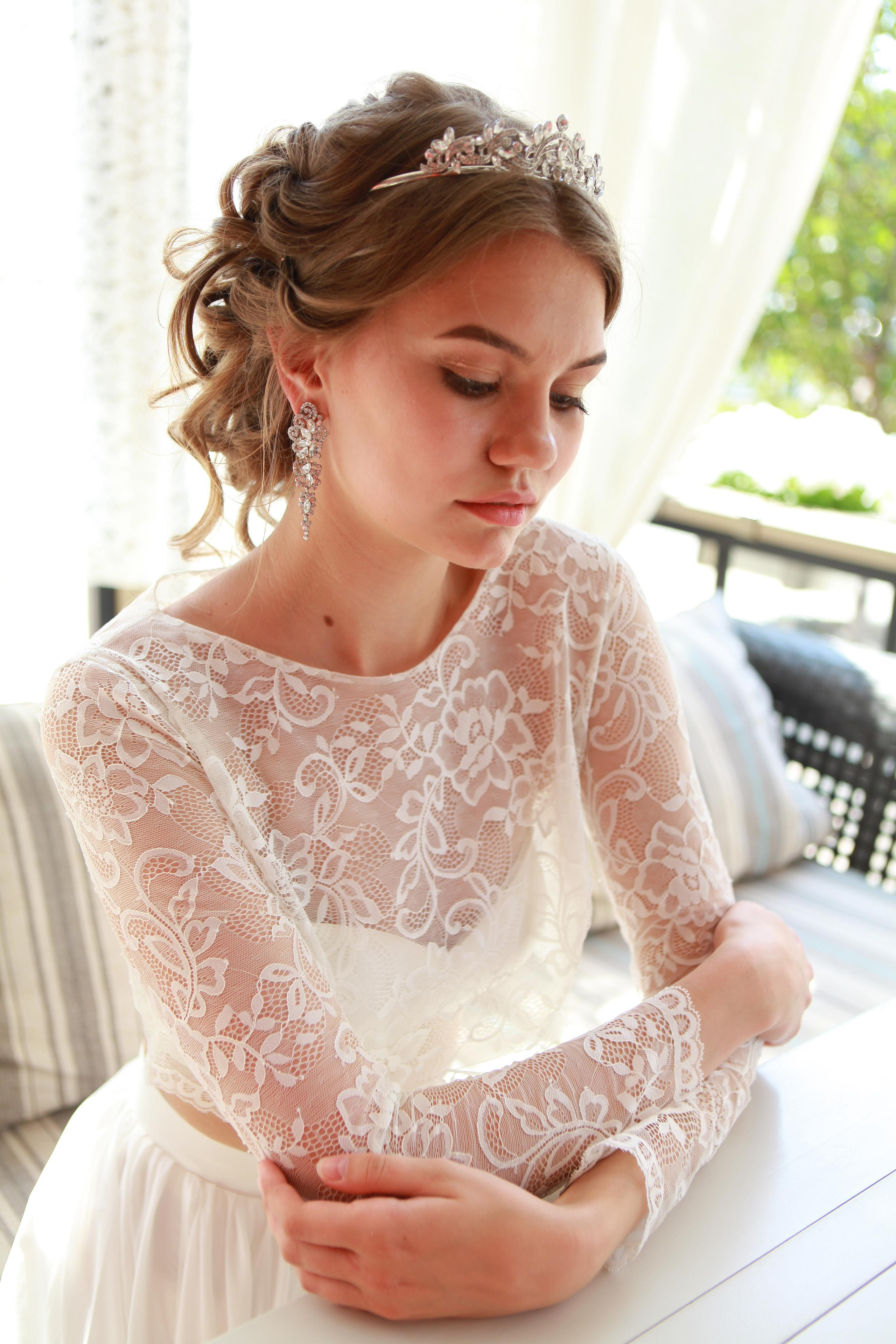 красивая невеста лето фотосессия южный берег кафе