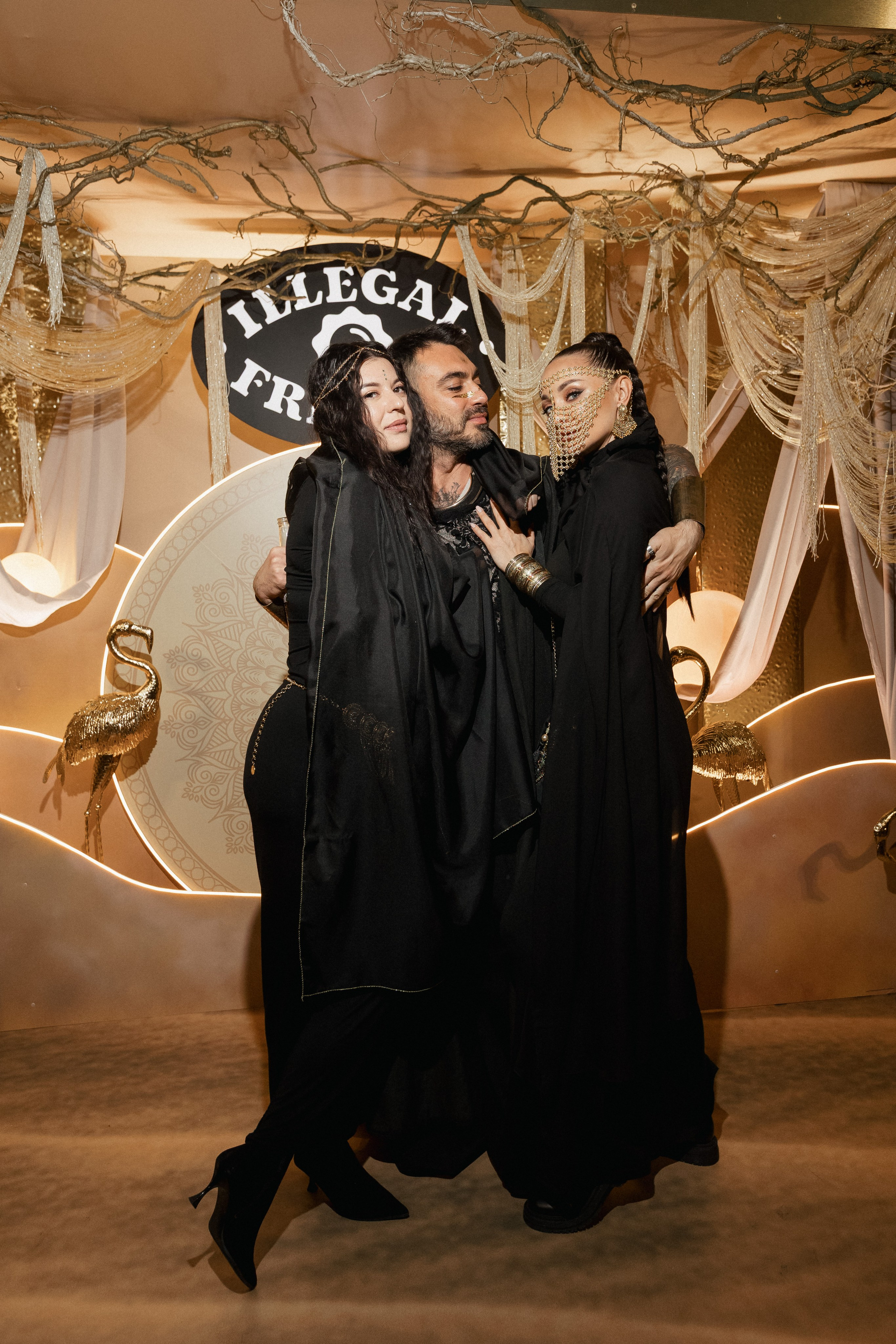 ILLEGAL FRIENDS — MIRAGE [PART I]. СВОИ. ФОТООТЧЕТЫ-СОБЫТИЯ-МЕСТА