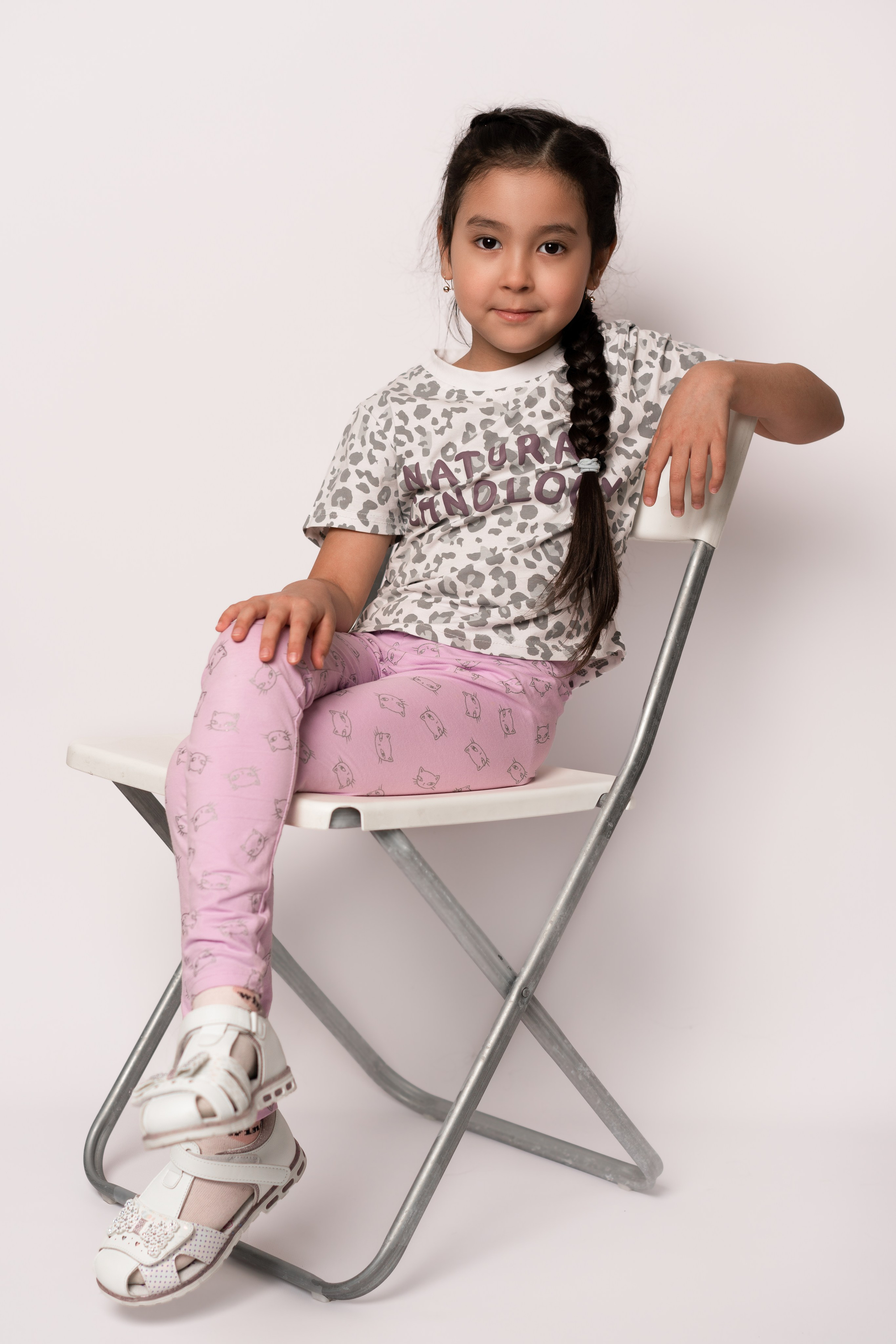 Детский сад, портреты белый фон. Фотограф Шунова Саша