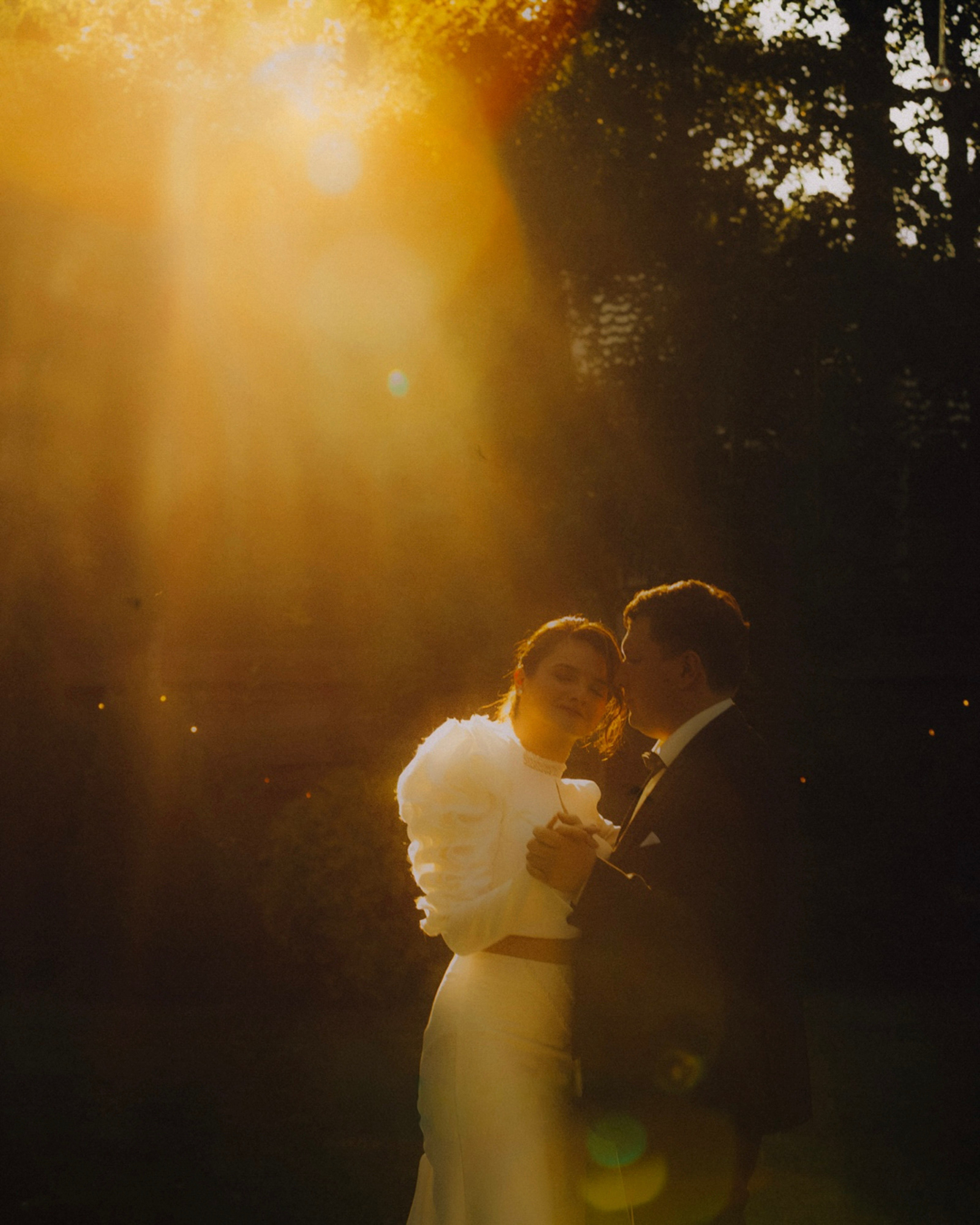 1. Свадебный фотограф @alexandradmitrievaph