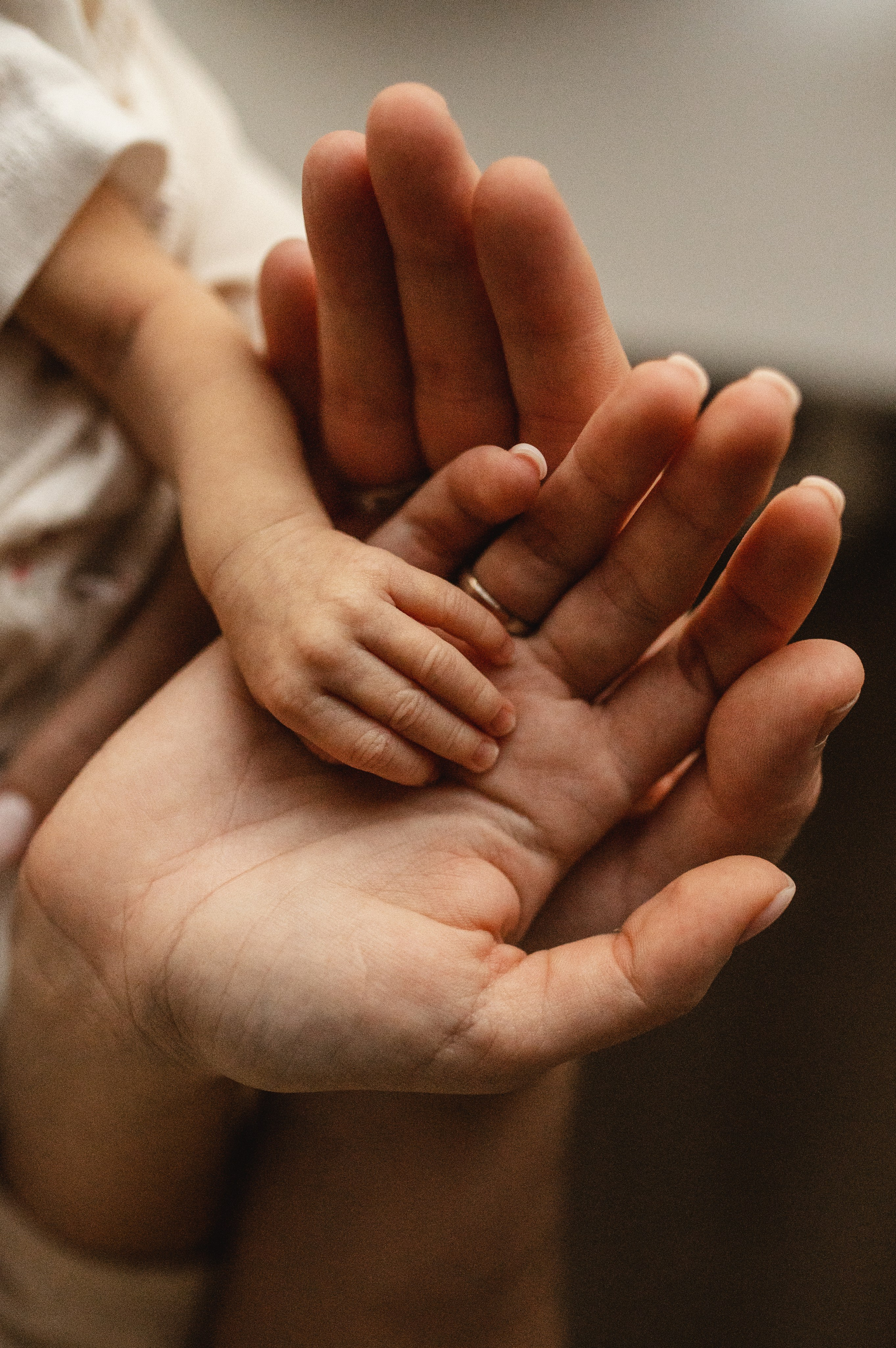 Ньюборн фотосессия в стиле лайфстайл Москва. Семейная фотосессия Бутово Москва фотограф Алина Морщагина