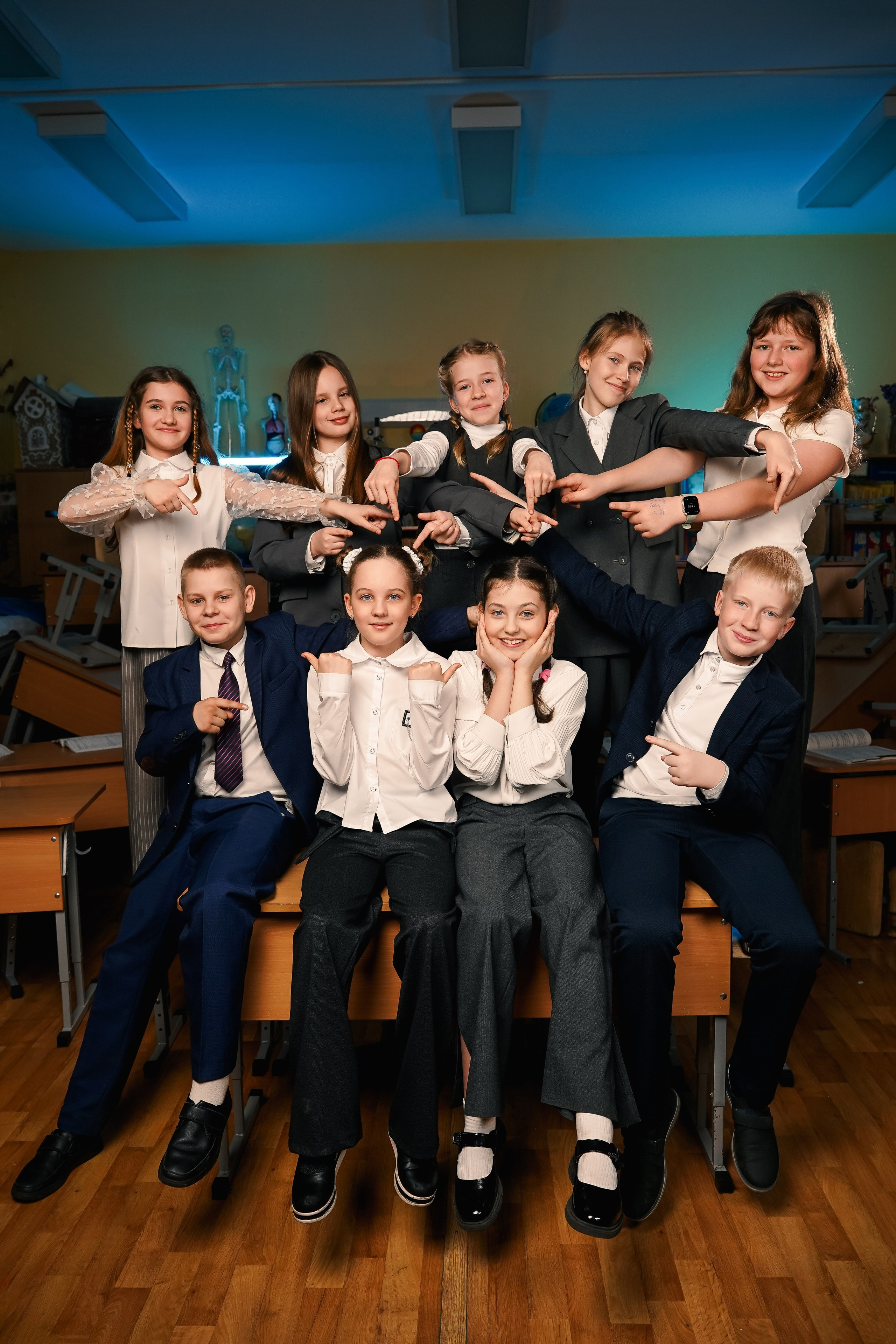 Современные выпускные альбомы в Брянске| School Memories