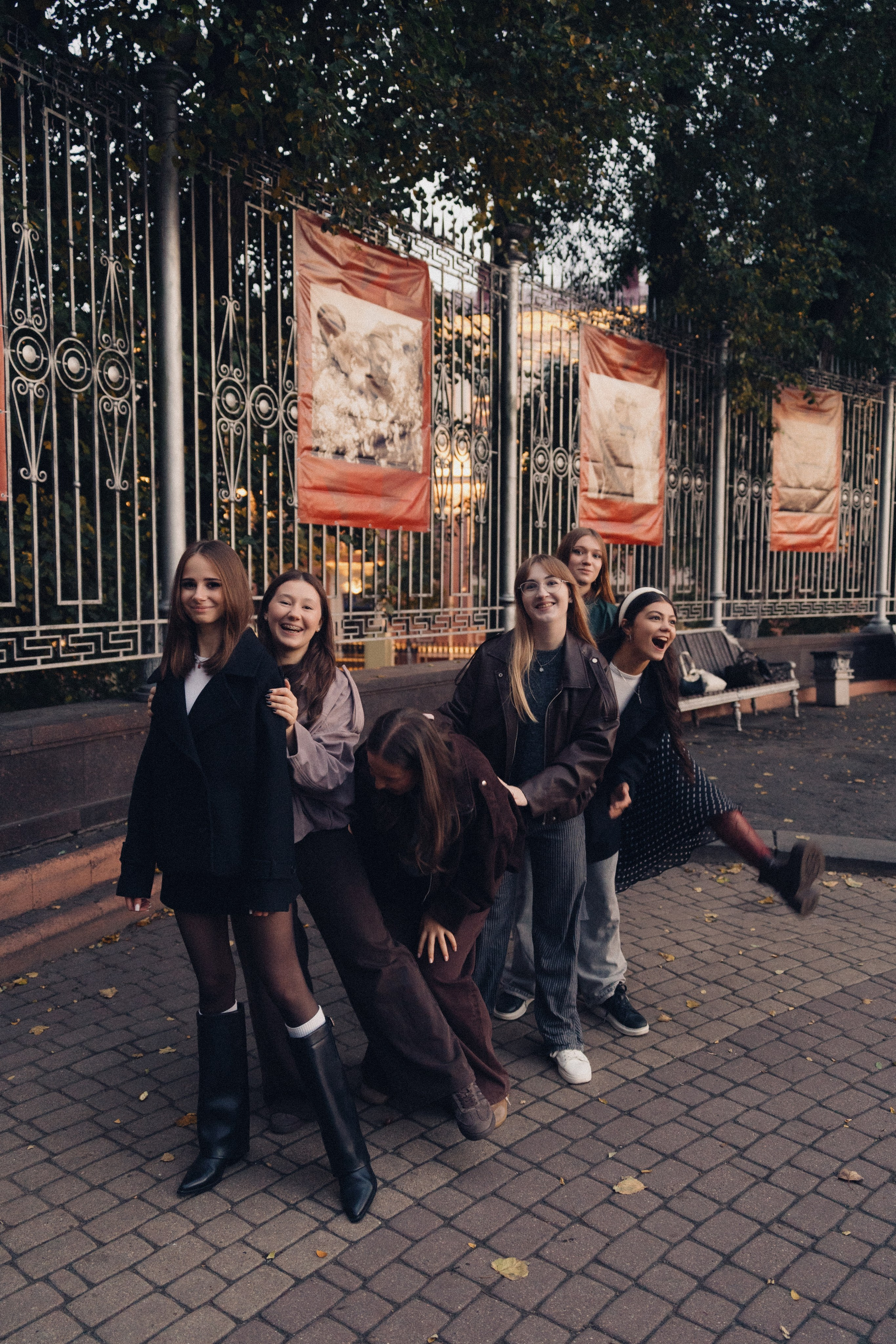 Фотографии выпускников 9 и 11 классов | School Memories