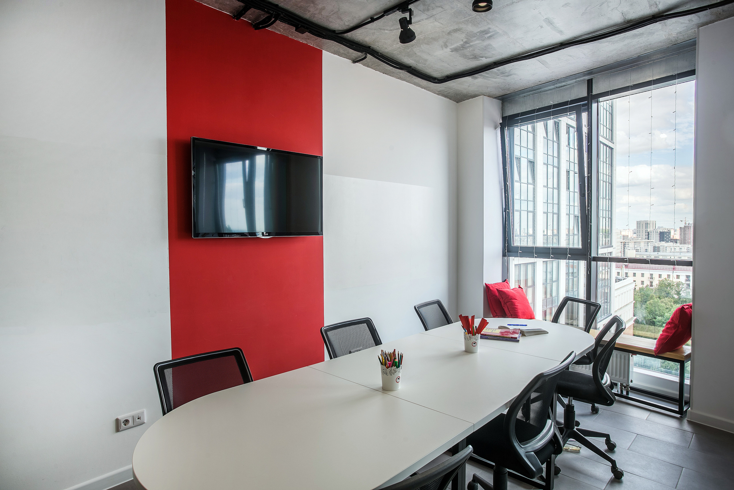 Офис языковой школы. Алексей Муравьёв — фотограф в Уфе