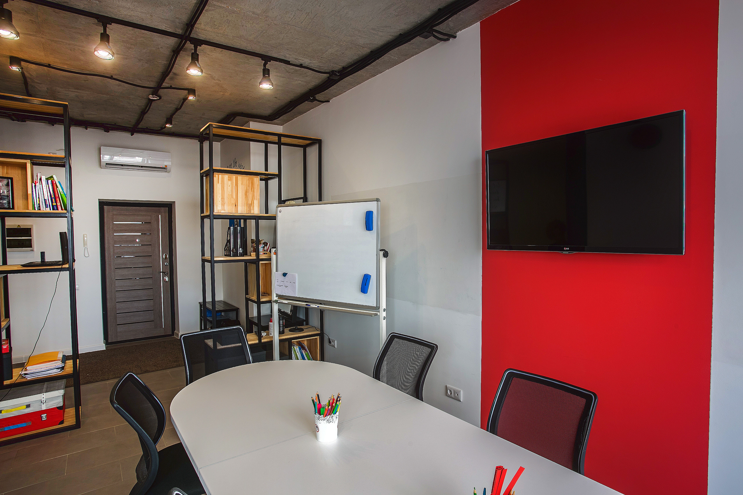 Офис языковой школы. Алексей Муравьёв — фотограф в Уфе