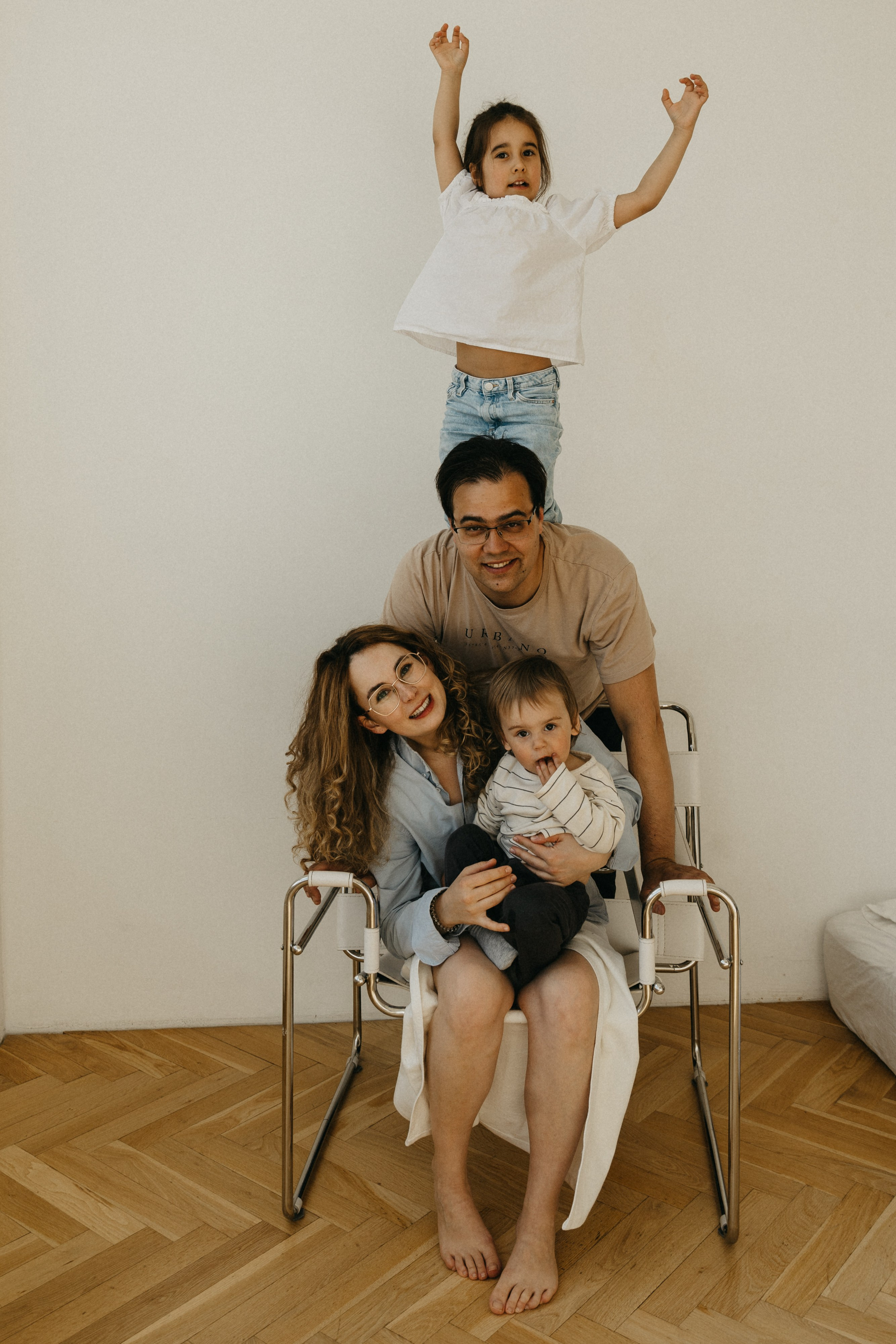 Ксюша, Женя, Аня, Дима. Главная