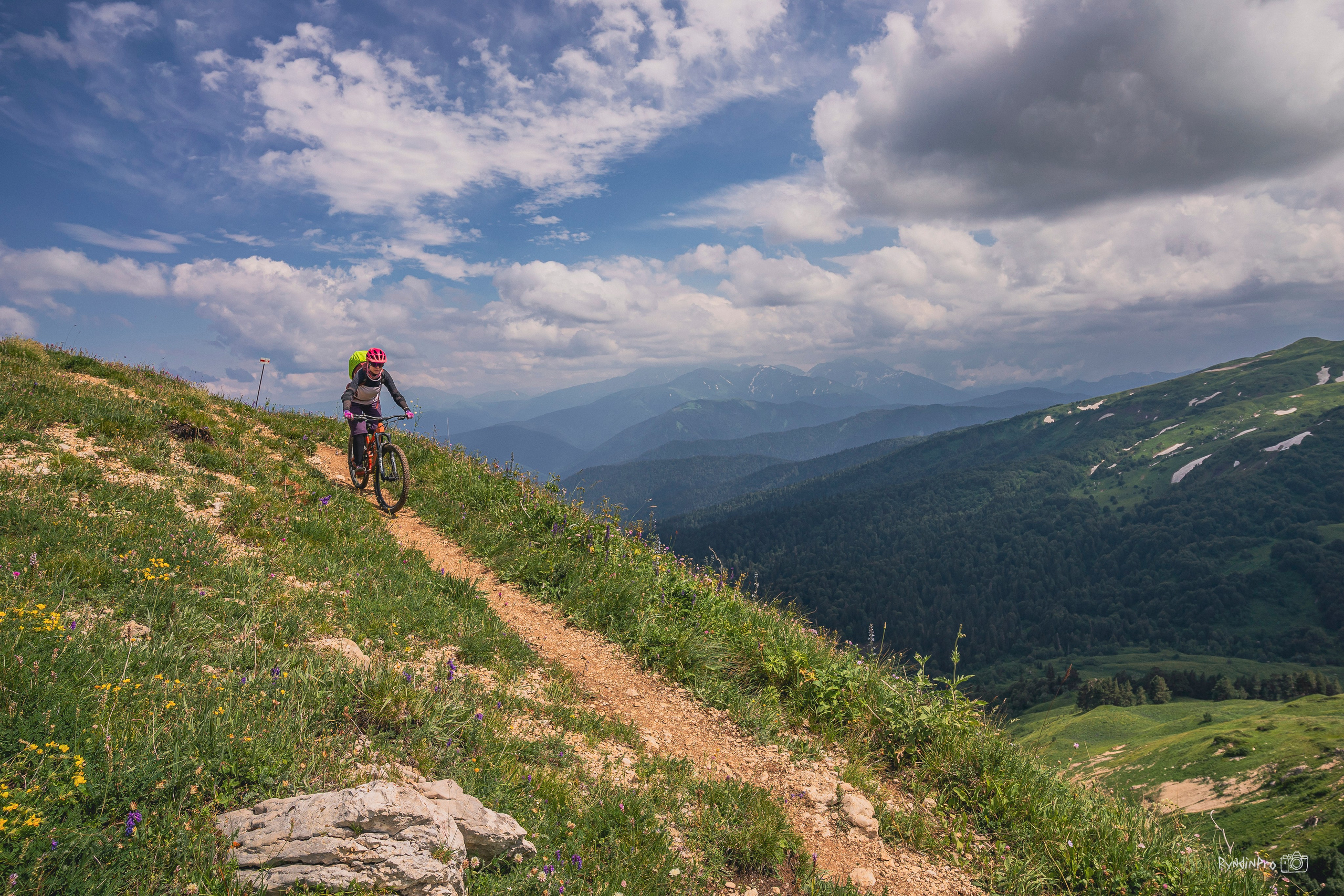Велотур Велотридцатка 13 июля 2024 Ковальтур. Репортажный фотограф в Краснодаре Рындин Дмитрий