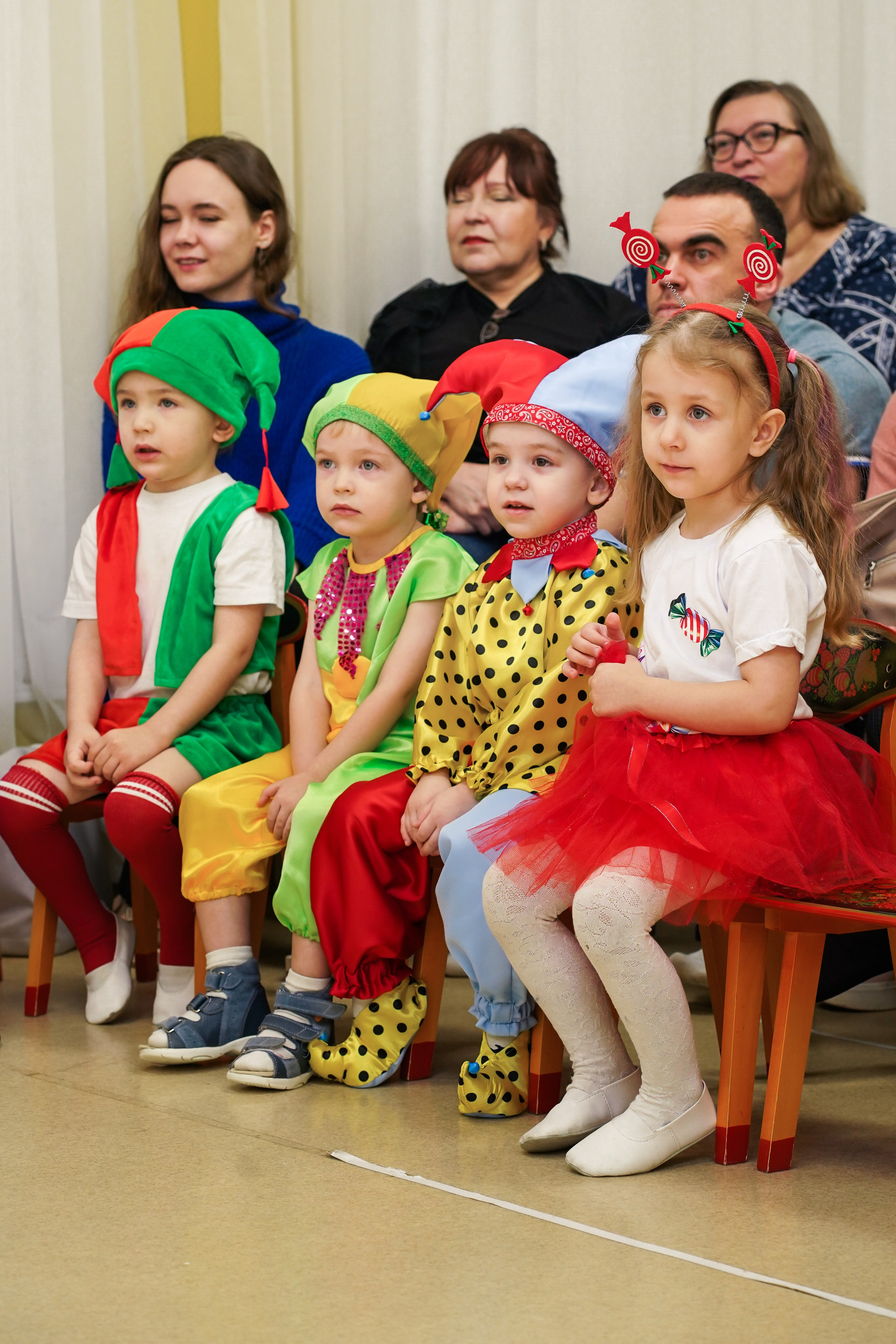 Новогодний утренник в садике. Семейный и портретный фотограф в Екатеринбурге Анна Лобанова