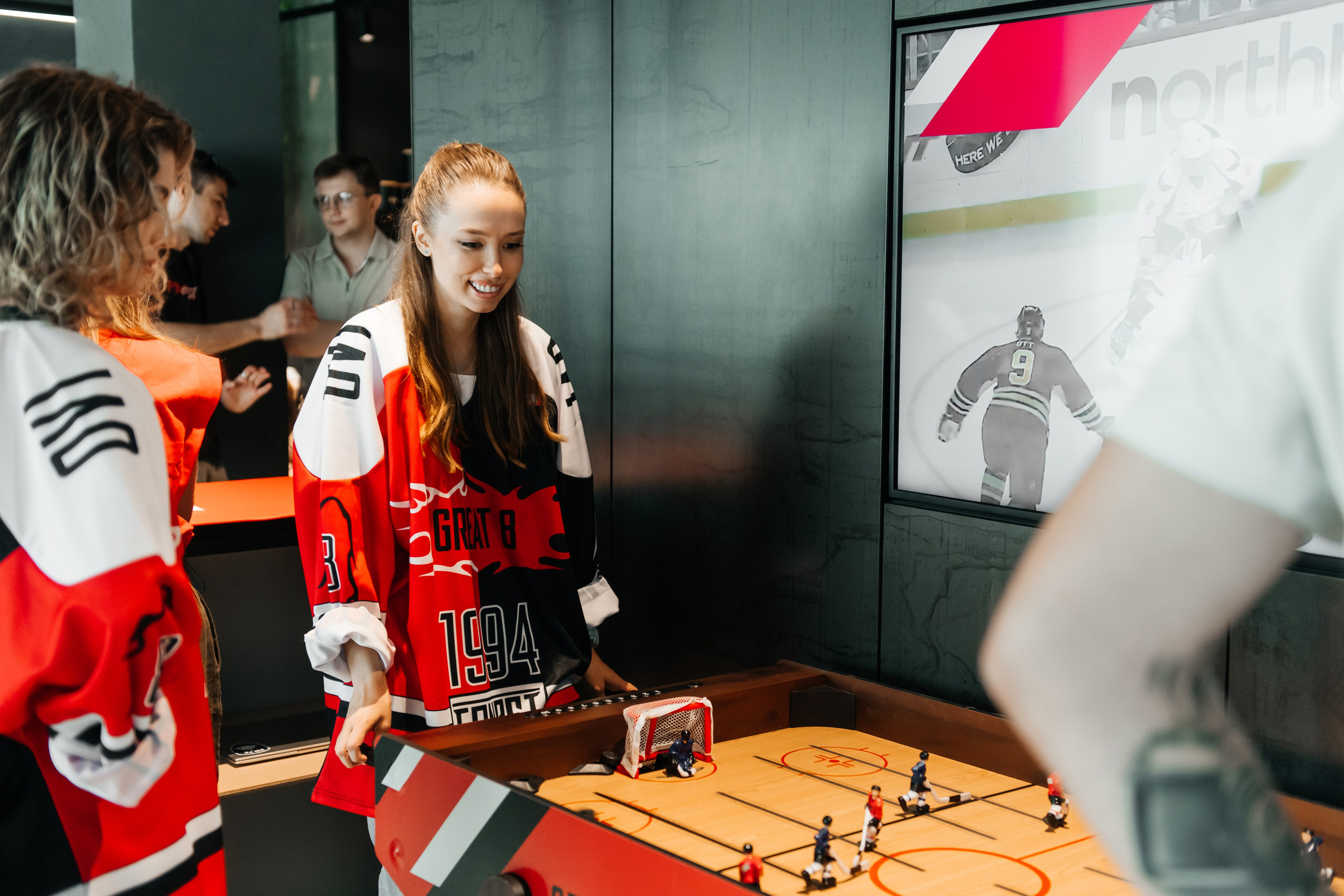 Открытие пространства ОfИС ОВИ х FONBET. ДИНА МИХНЕВА спортивный фотограф Москва