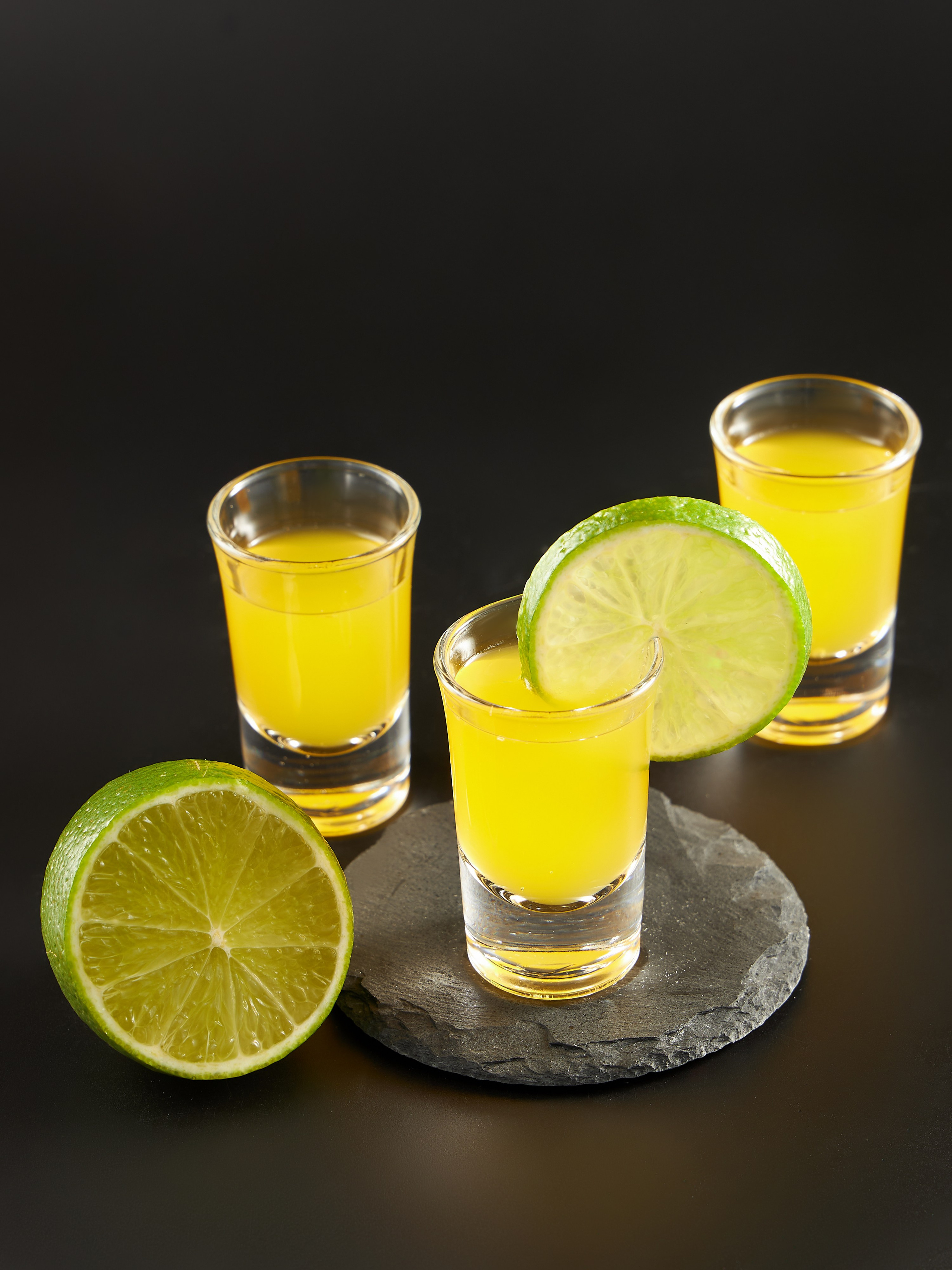 Фотосъемка посуды для маркетплейсов. Алексей Темнов — фотограф в Пятигорске