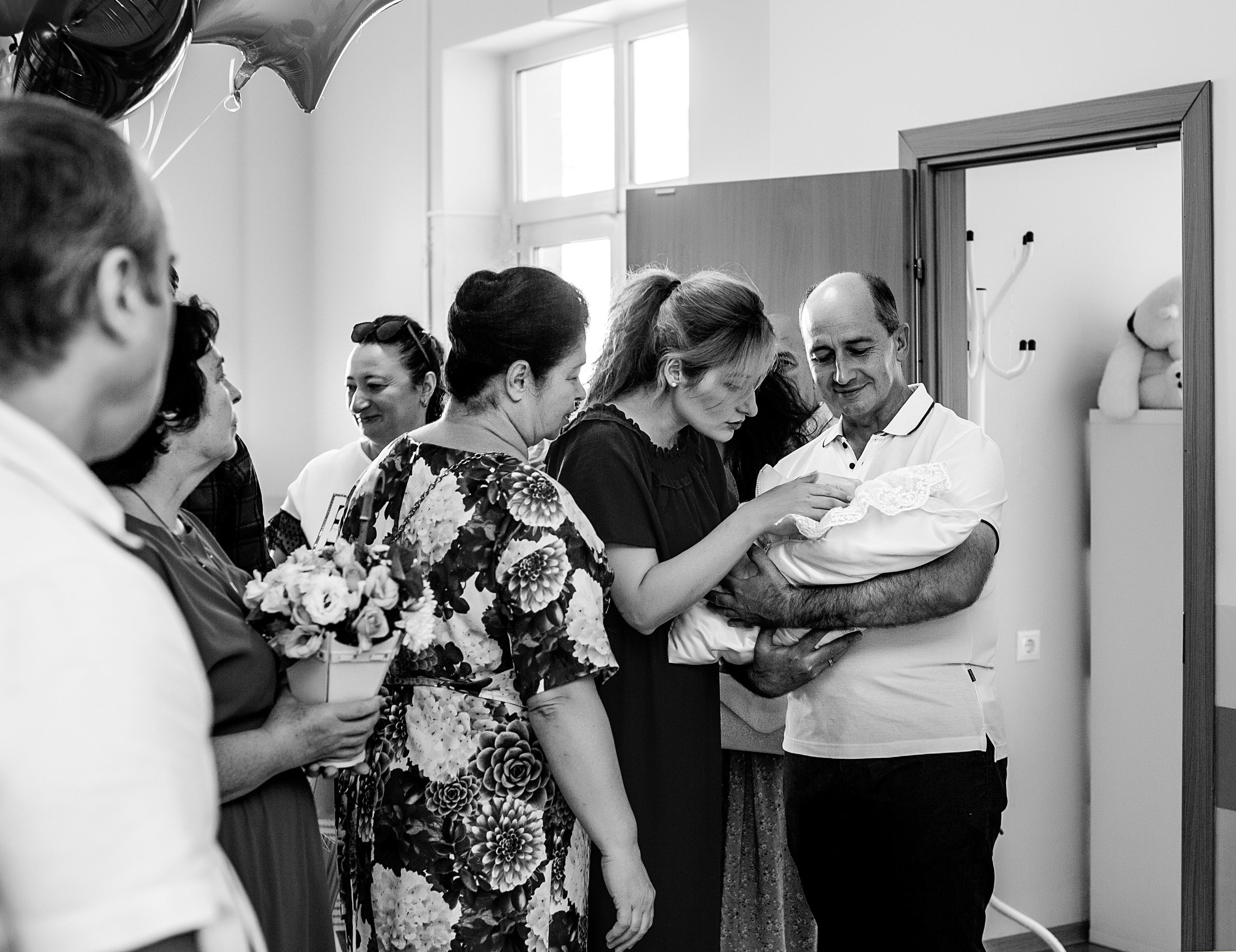 Выписка с Перинатального центра. Свадебный и семейный фотограф/видеограф в Краснодаре Наталья Осинская