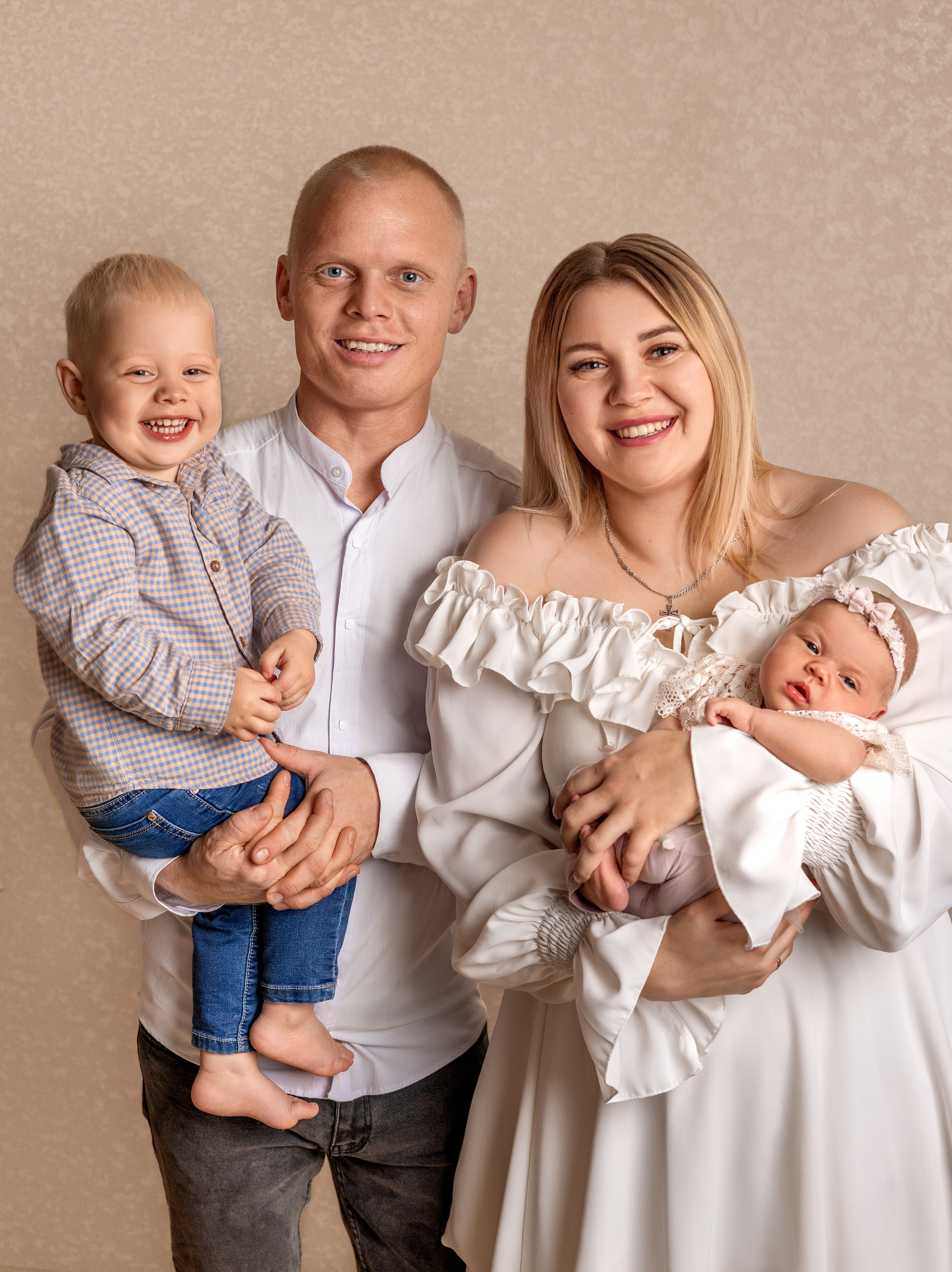 Новорожденные. Фотограф новорожденных в Волковыске Валя Легкова