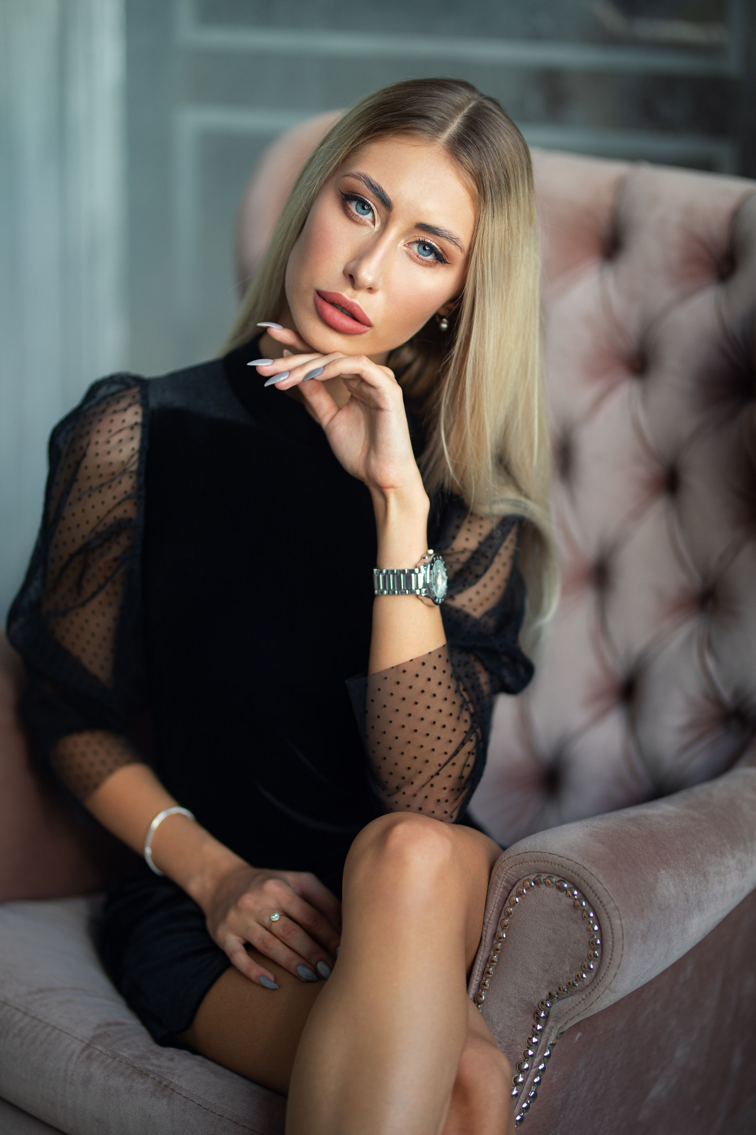 Фотосет с Яной в интерьере в формате для «себя»