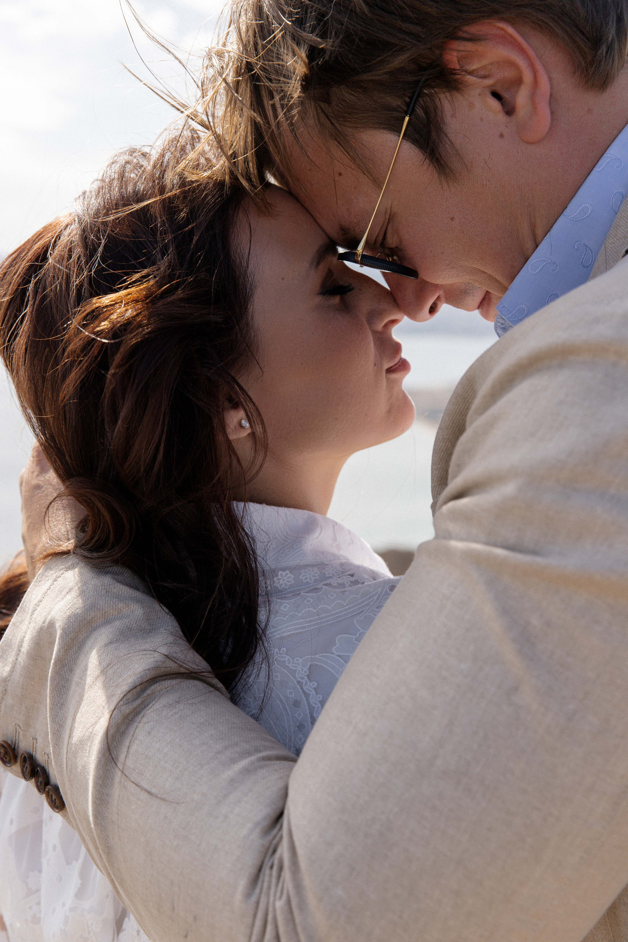 Свадебная фотосессия у моря в городе Феодосия. Свадебный фотограф и видеограф Краснодар, Ростов, Сочи, Новороссийск