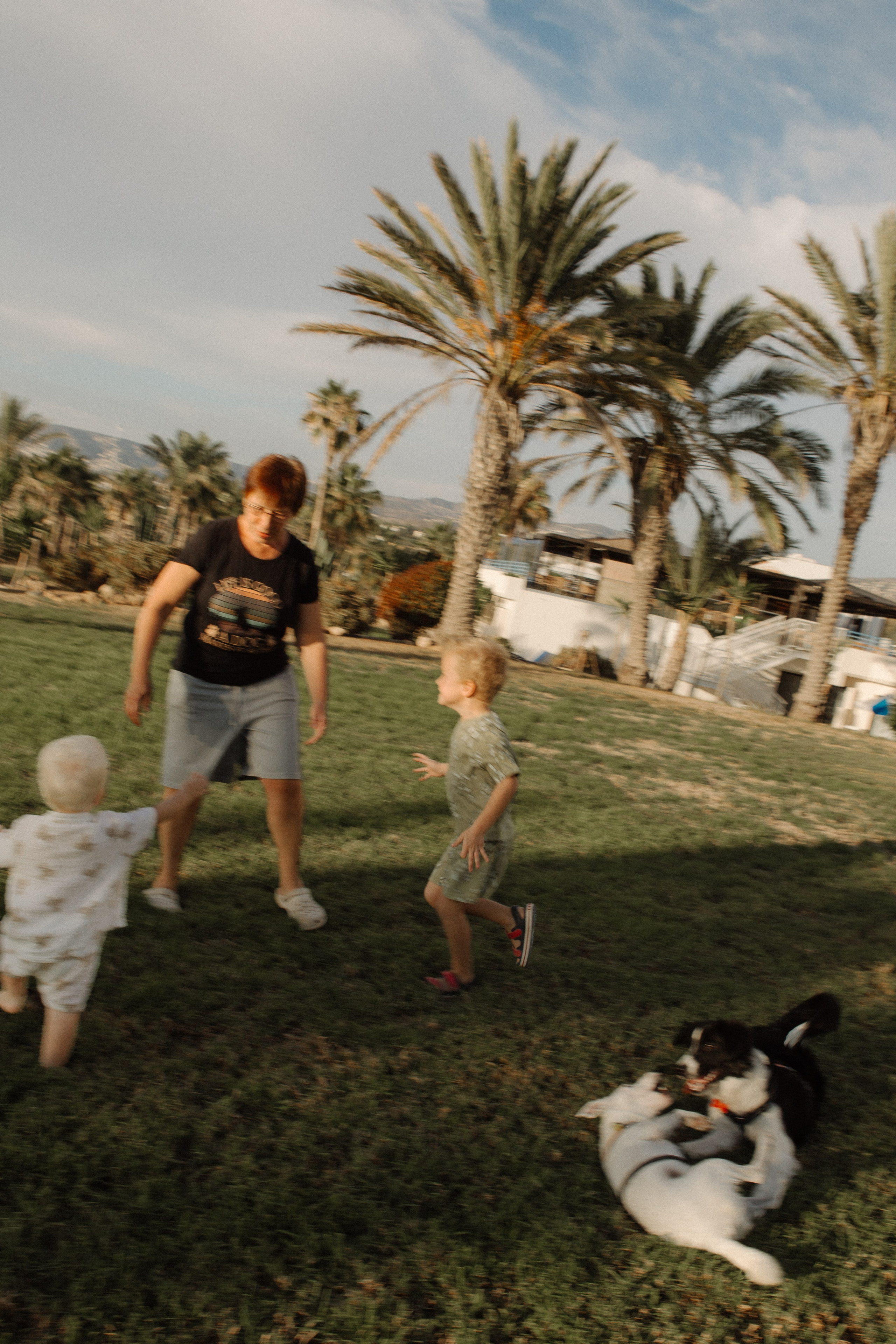 Melymko fam. Portrait, family and pet photographer in Cyprus, Ksenia Bourdelle