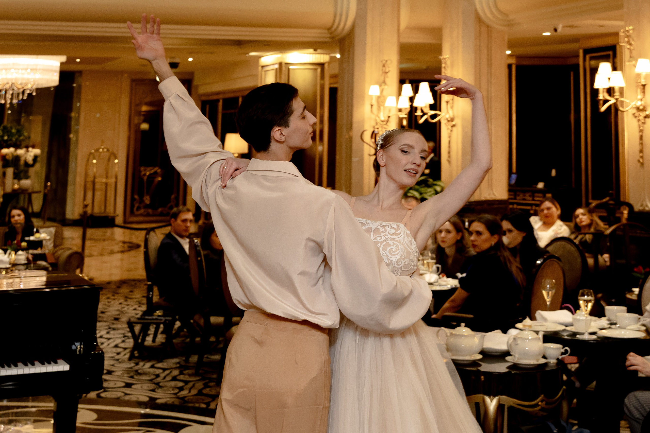 Чайная церемония в отеле «ST REGIS MOSCOW». Свадебный/Портретный фотограф снимаю в Москве