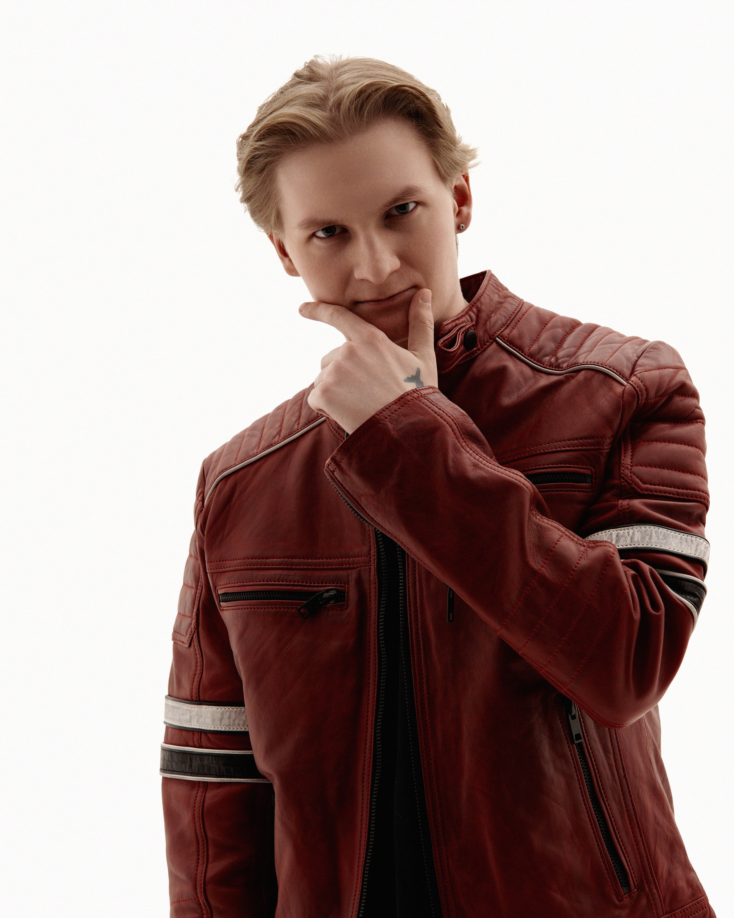 Портфолио. NOIZOMAX Художественный фотограф в Дубай