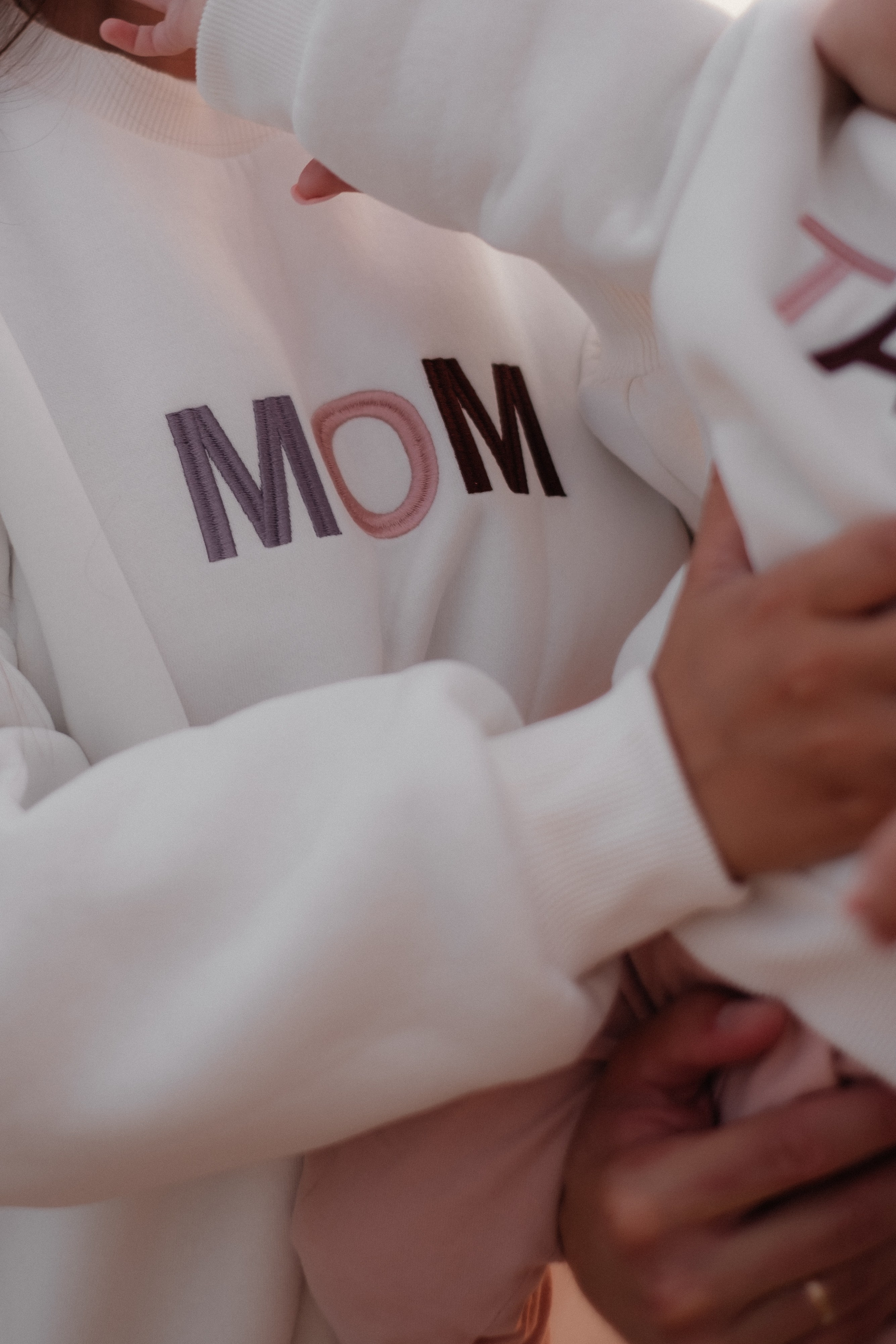 Алина, Ярослав и Тая на берегу. Фотограф в Новосибирске Диана Ильиных