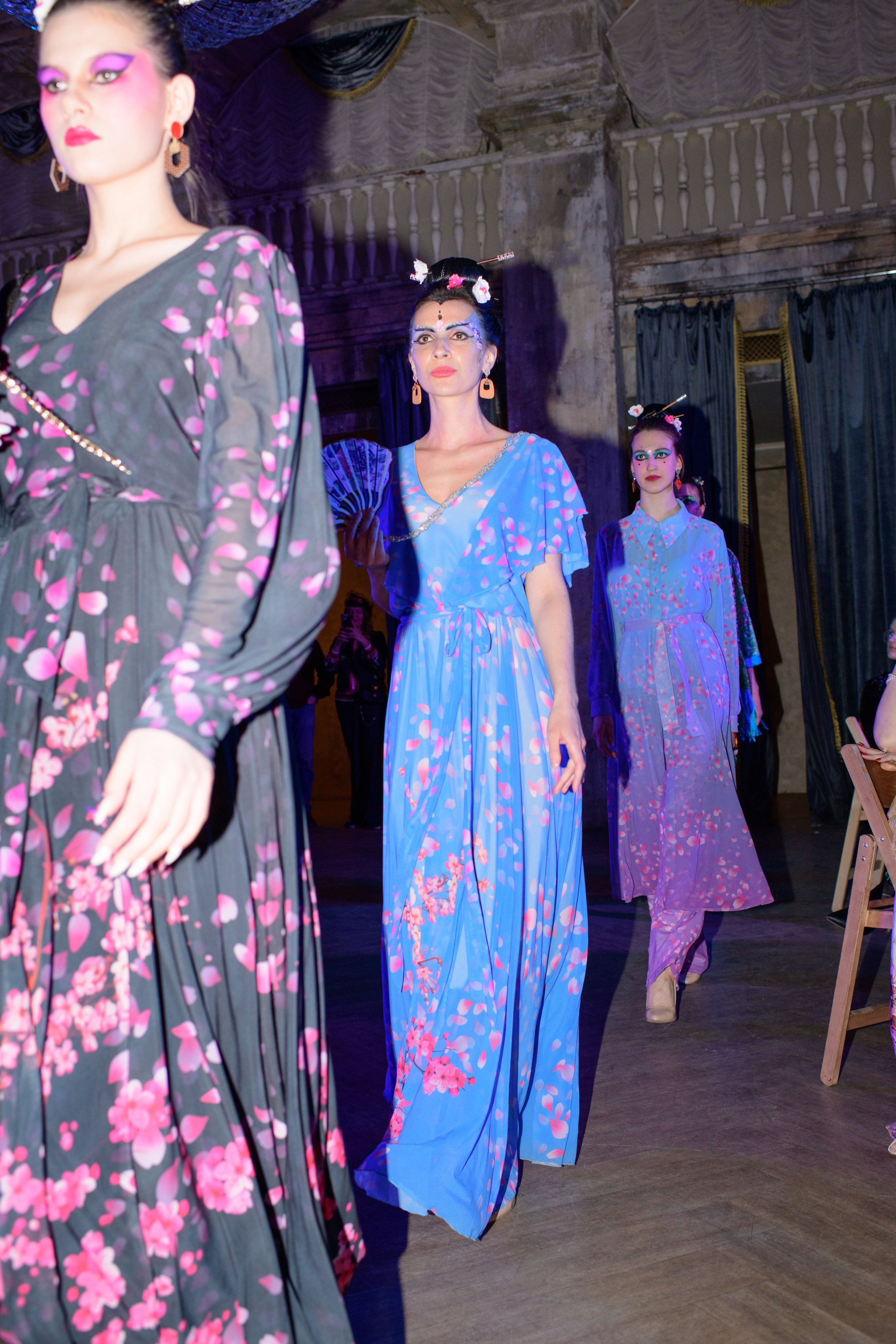 Репортаж модного показа «Люди брендов». Организация и проведение фотосъемок в Санкт-Петербурге. Фотограф Смирягин Илья