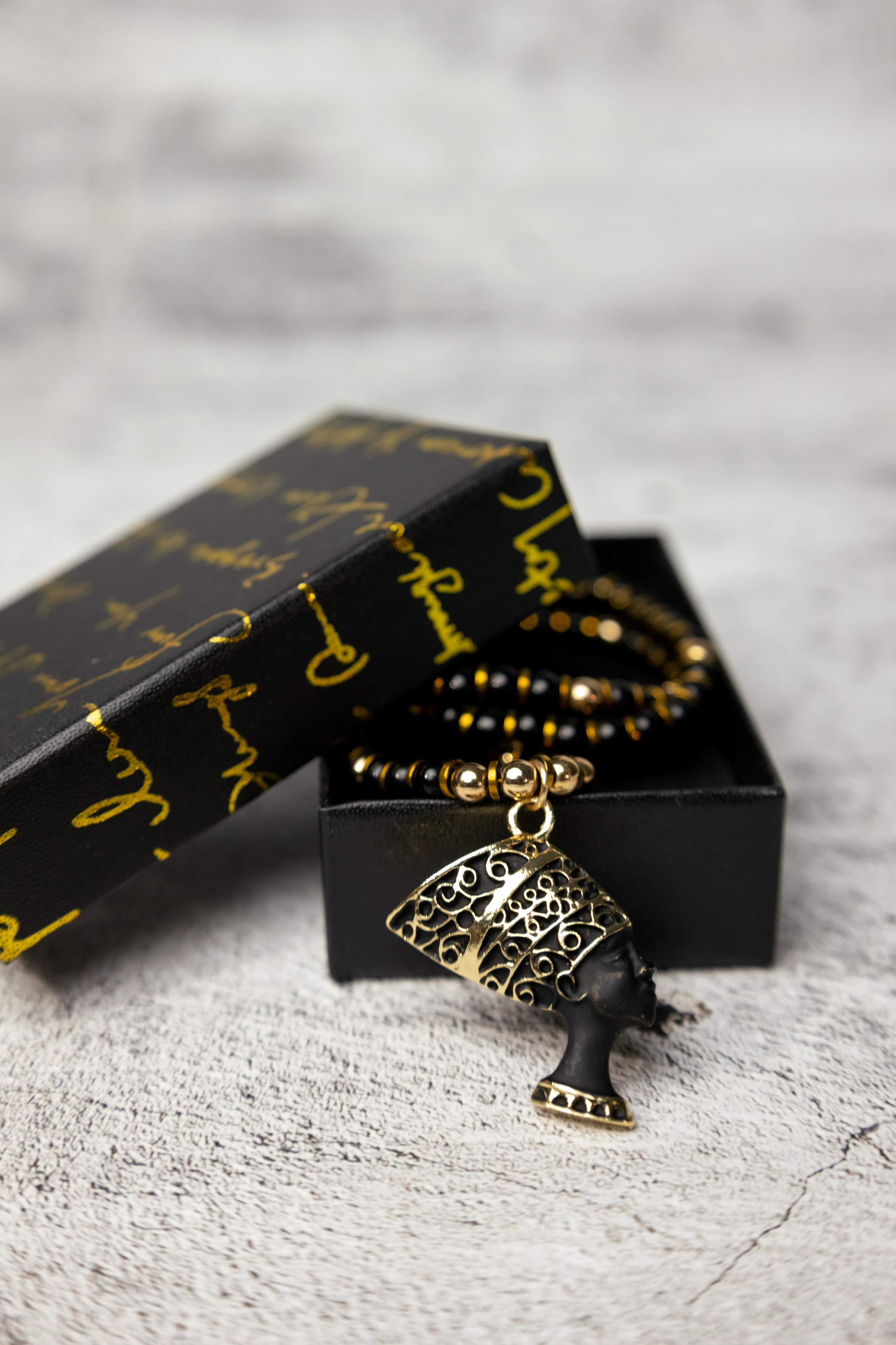 Предметная съёмка украшений. Фотограф Полина Закирова