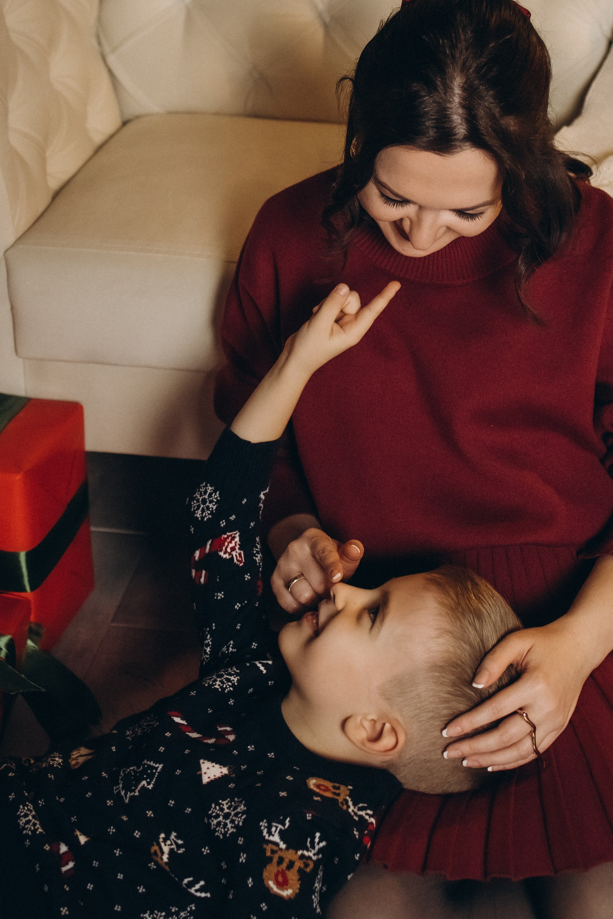 Новогодняя семейная студийная фотосъемка (29.12.2024)г.Обнинск (Калужская обл.). Надежда Стар семейный и церковный фотограф в Жукове и Калужской области