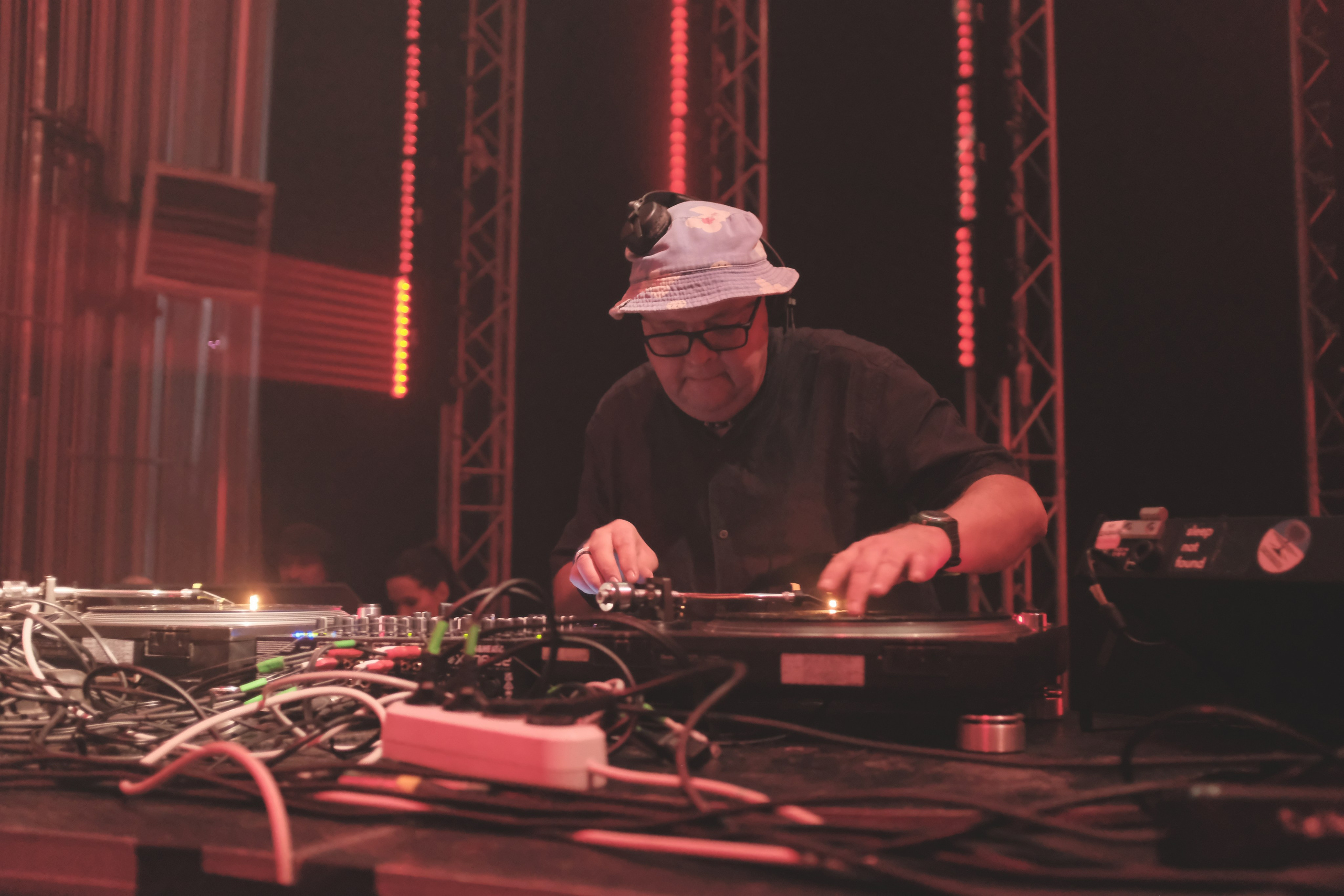 Gamma people. Гости и участники фестиваля GAMMA 6 июля 2025. Репортажный фотограф в Санкт-Петербурге Даниил Могута