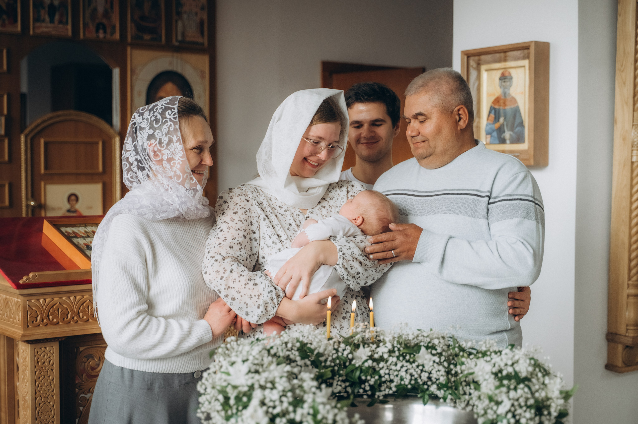 Крещение Ромы (Приход храма святой Равноапостольной княгини Ольги). Семейный фотограф в Минске Дарья Дреко
