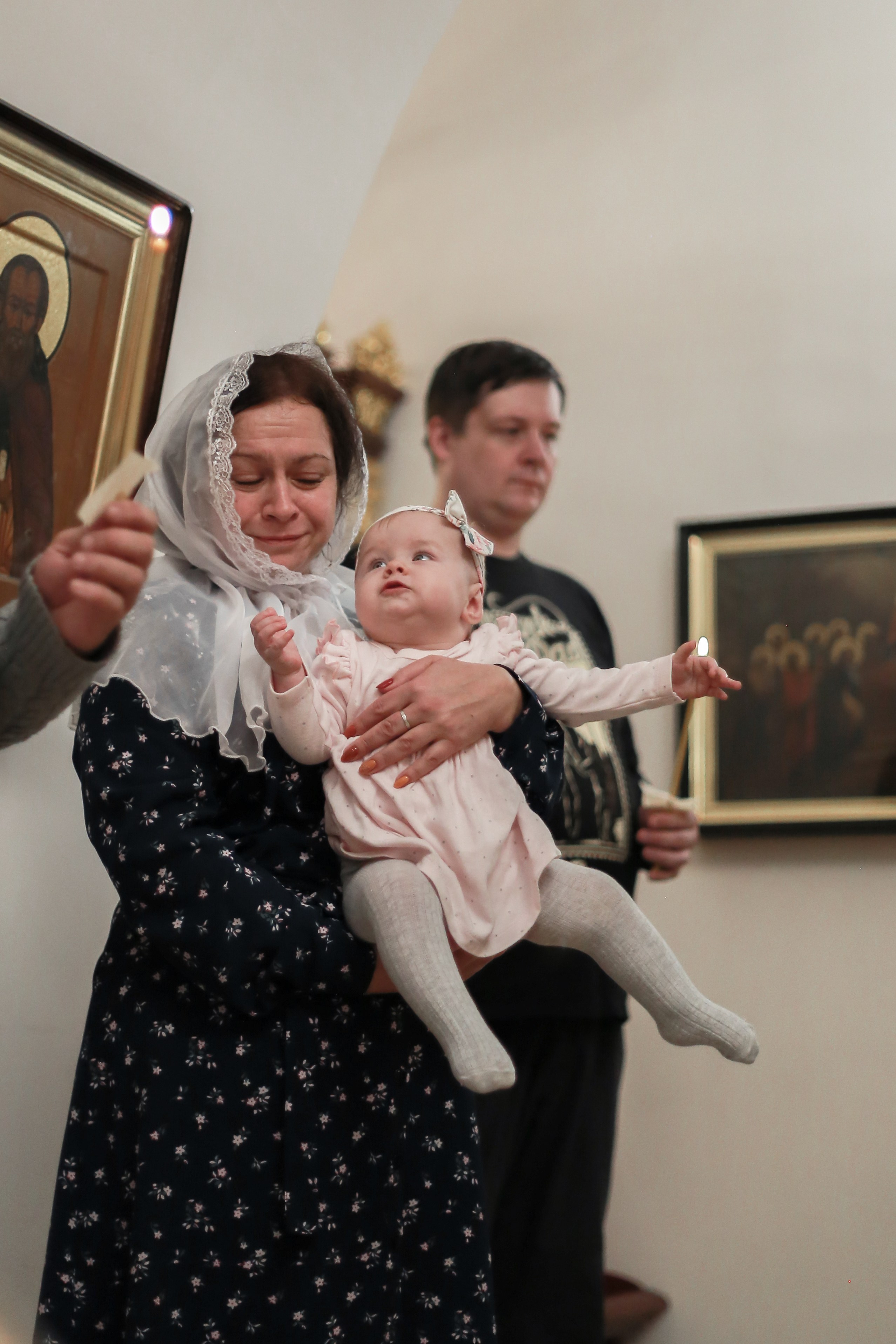 Крещение Машеньки. Храм Живоначальной Троицы в Останкино. Антонина Морозова, профессиональный семейный фотограф видеограф